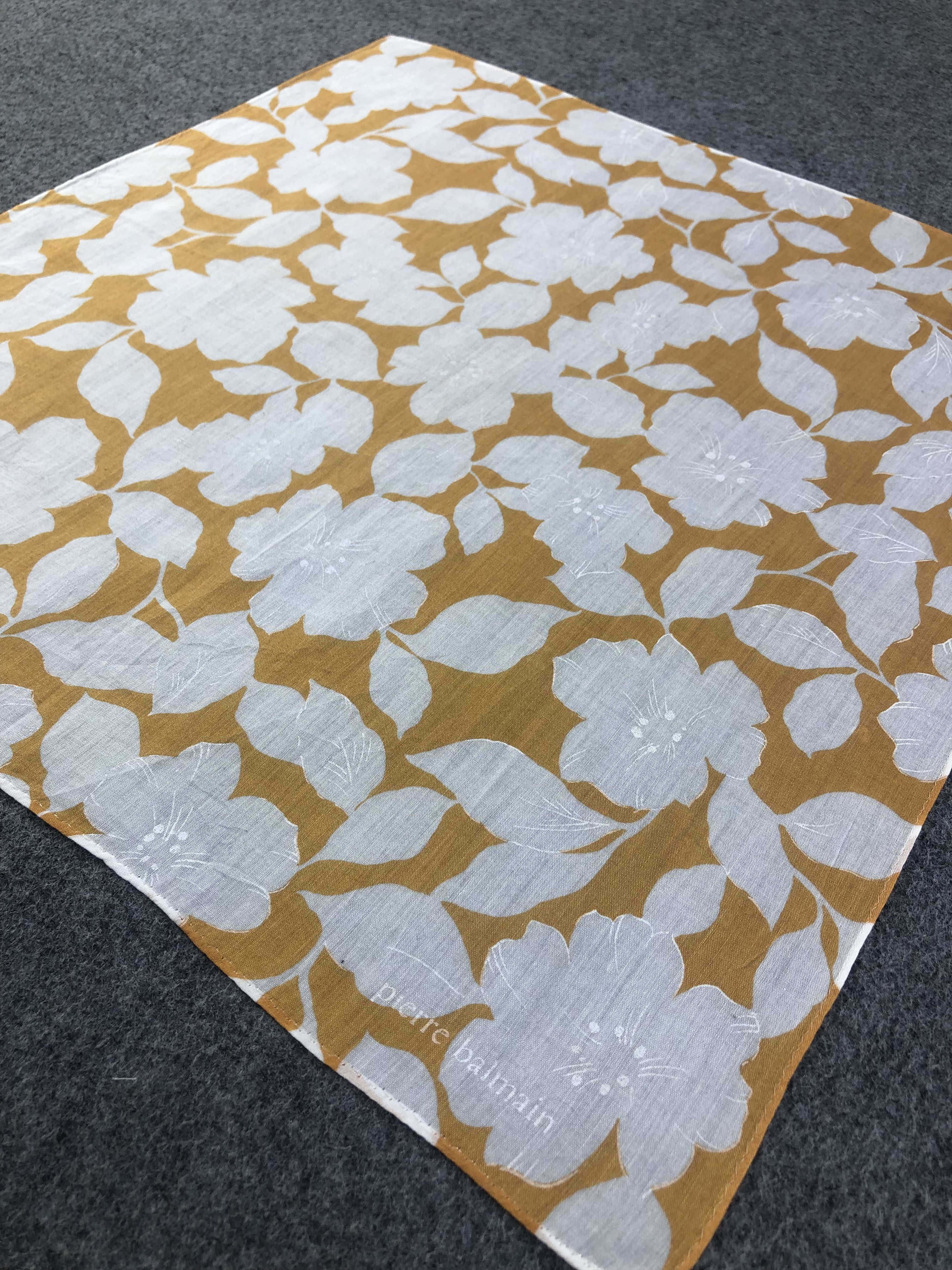 Pierre Balmain Pierre Balmain Handkerchief / Bandana / Neckerchief Size ONE SIZE - 4 Thumbnail