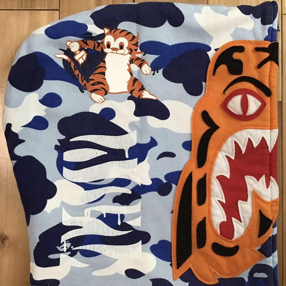 Bape × Nigo 🔥Nagoya city camo🔥 BAPE Tiger full zip hoodie a bathing ape Size US XL / EU 56 / 4 - 5 Thumbnail