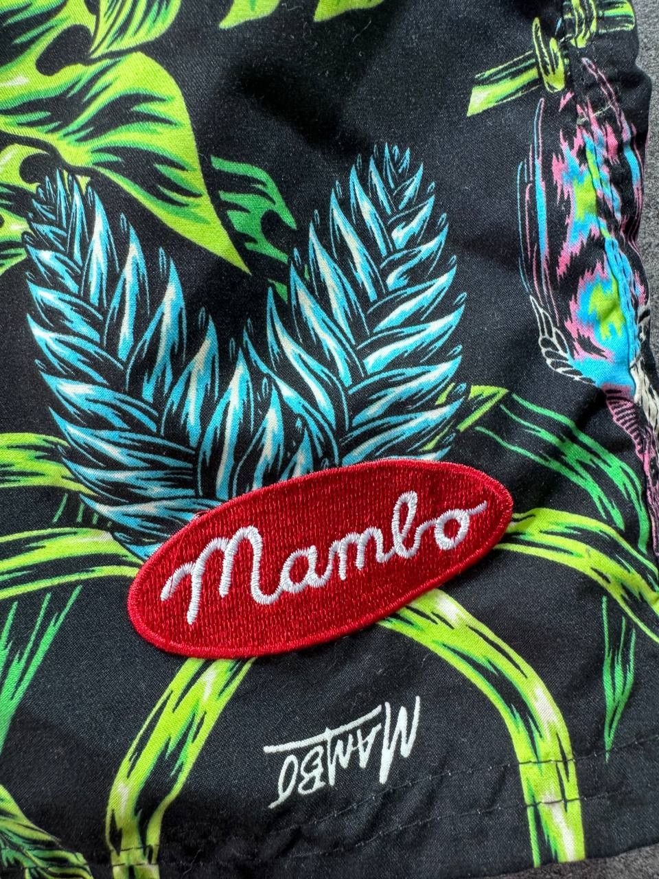 Mambo Mambo Men's Tropical Parrot Board Shorts Swim Trunks Size US 34 / EU 50 - 2 Thumbnail