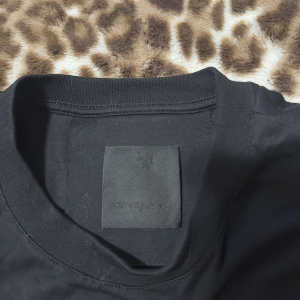Givenchy Givenchy Reverse T-shirt Size US M / EU 48-50 / 2 - 3 Thumbnail