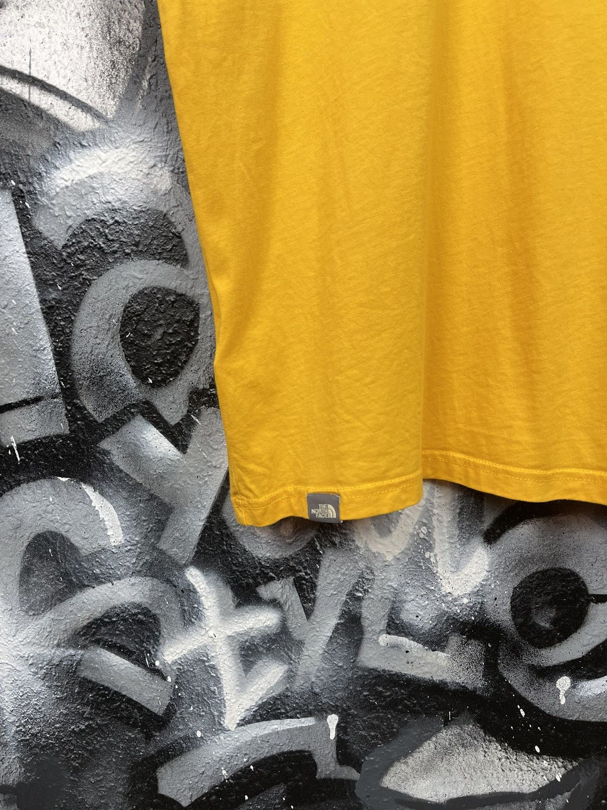 The North Face The North Face Yellow T- Shirt Big logo Men’s Size XL Size US XL / EU 56 / 4 - 8 Thumbnail