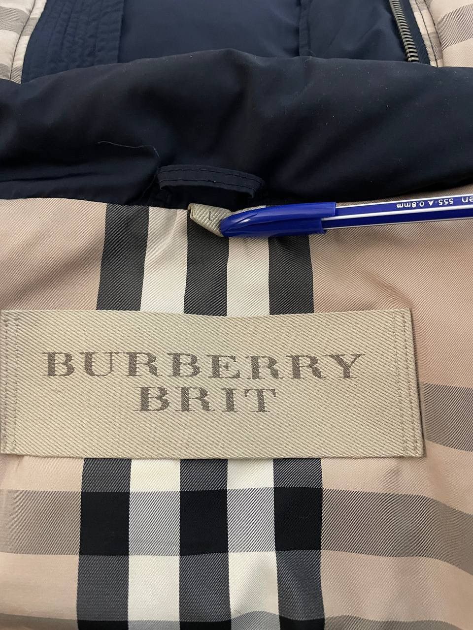 Burberry Burberry Brit Down Vest Navy Jacket Nova Check Size US L / EU 52-54 / 3 - 16 Thumbnail