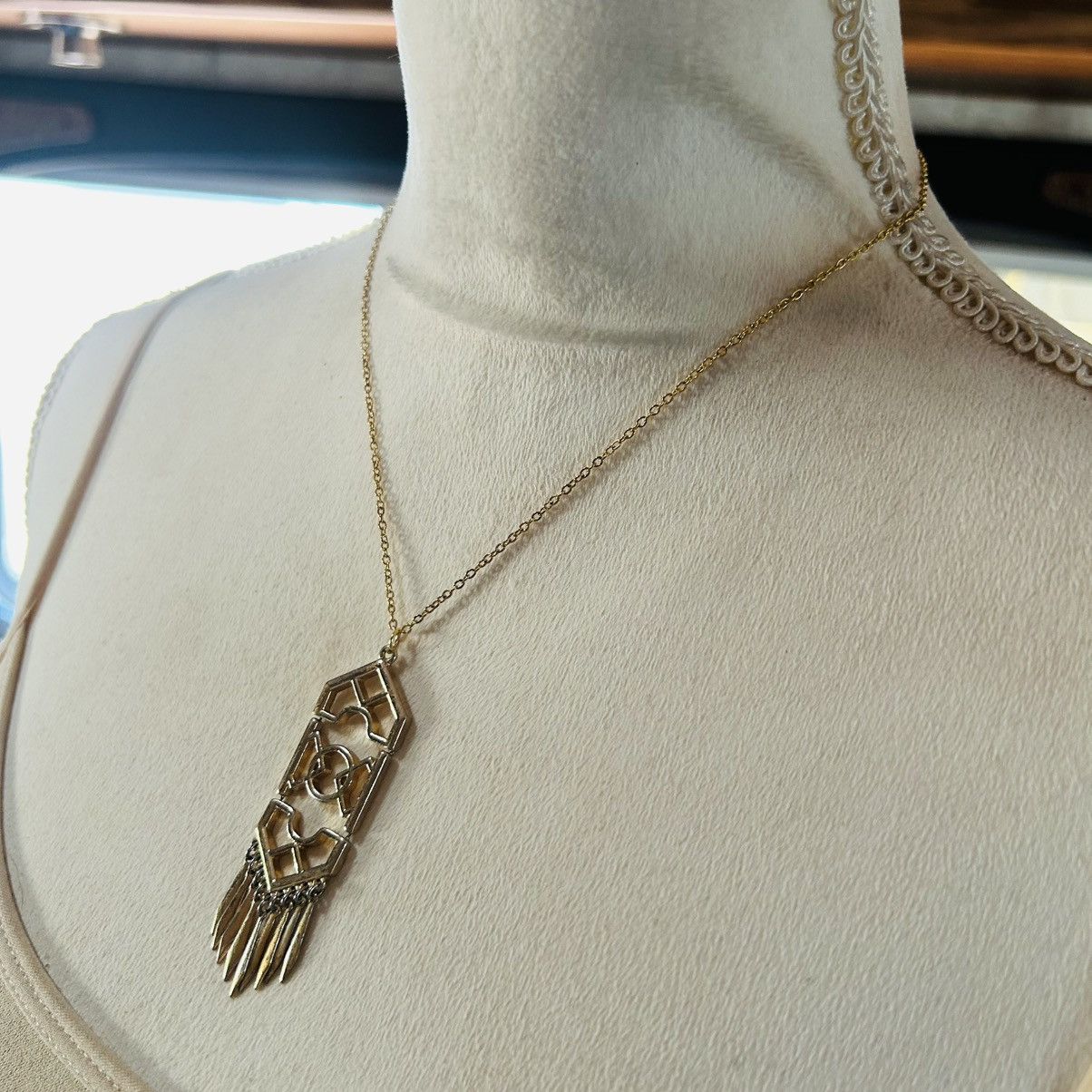Handmade Handcrafted vintage gold fringe pendant on chain necklace Size ONE SIZE - 3 Thumbnail