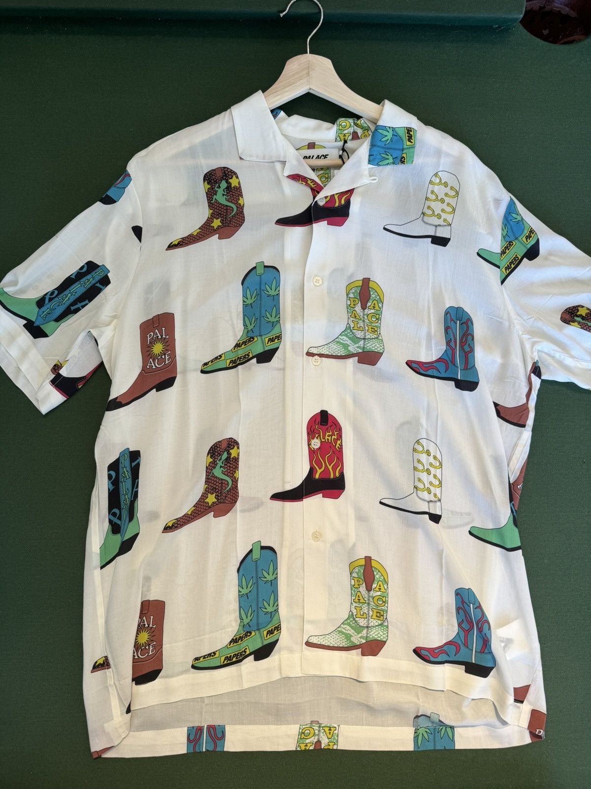 Image of Palace Boots Button Up Shirt XL in White, Men's