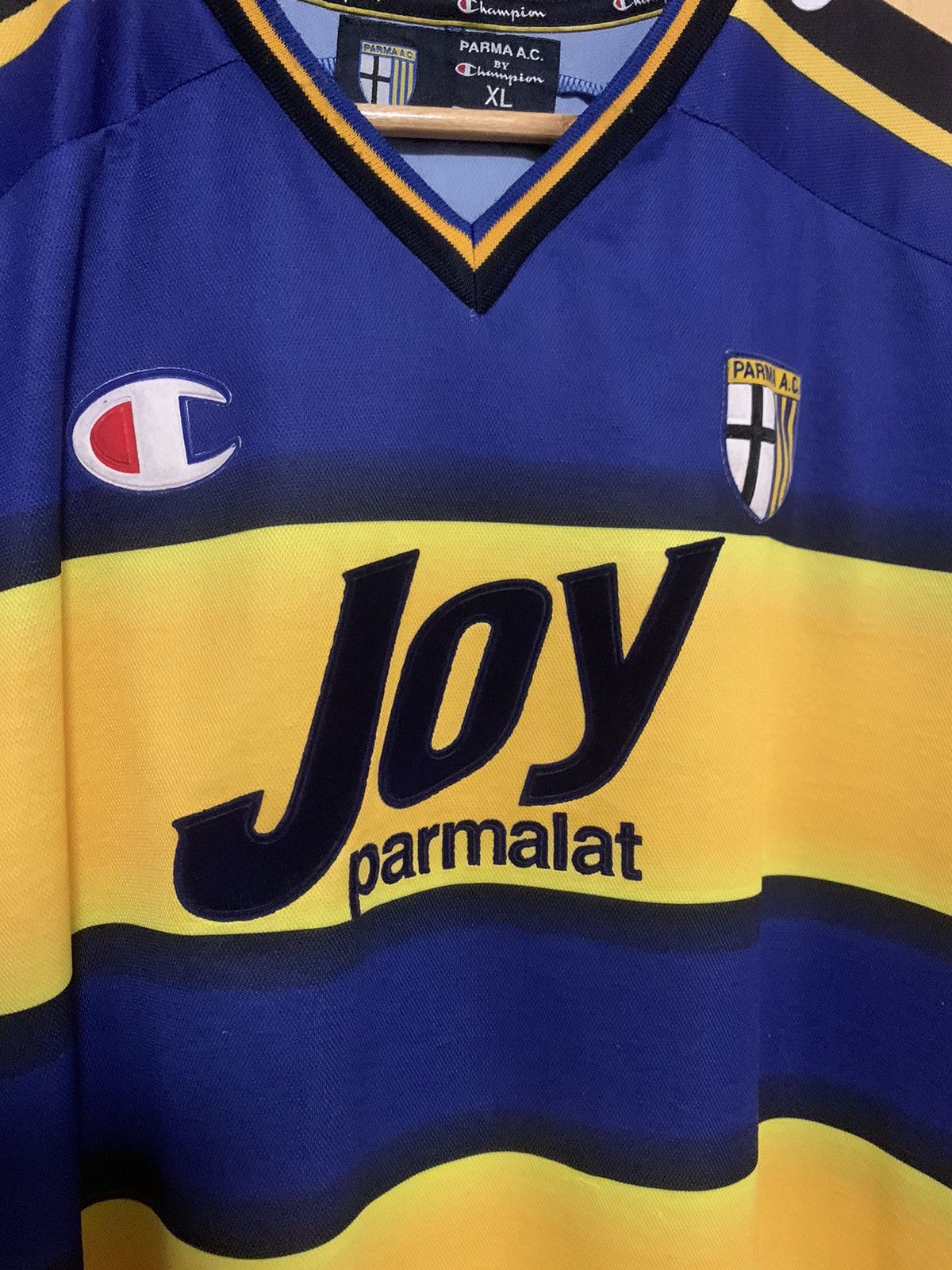 Champion × Vintage Vintage ParmaAC 2001/2002 Homekit Nakata Joy Parmalat Size US XL / EU 56 / 4 - 2 Thumbnail