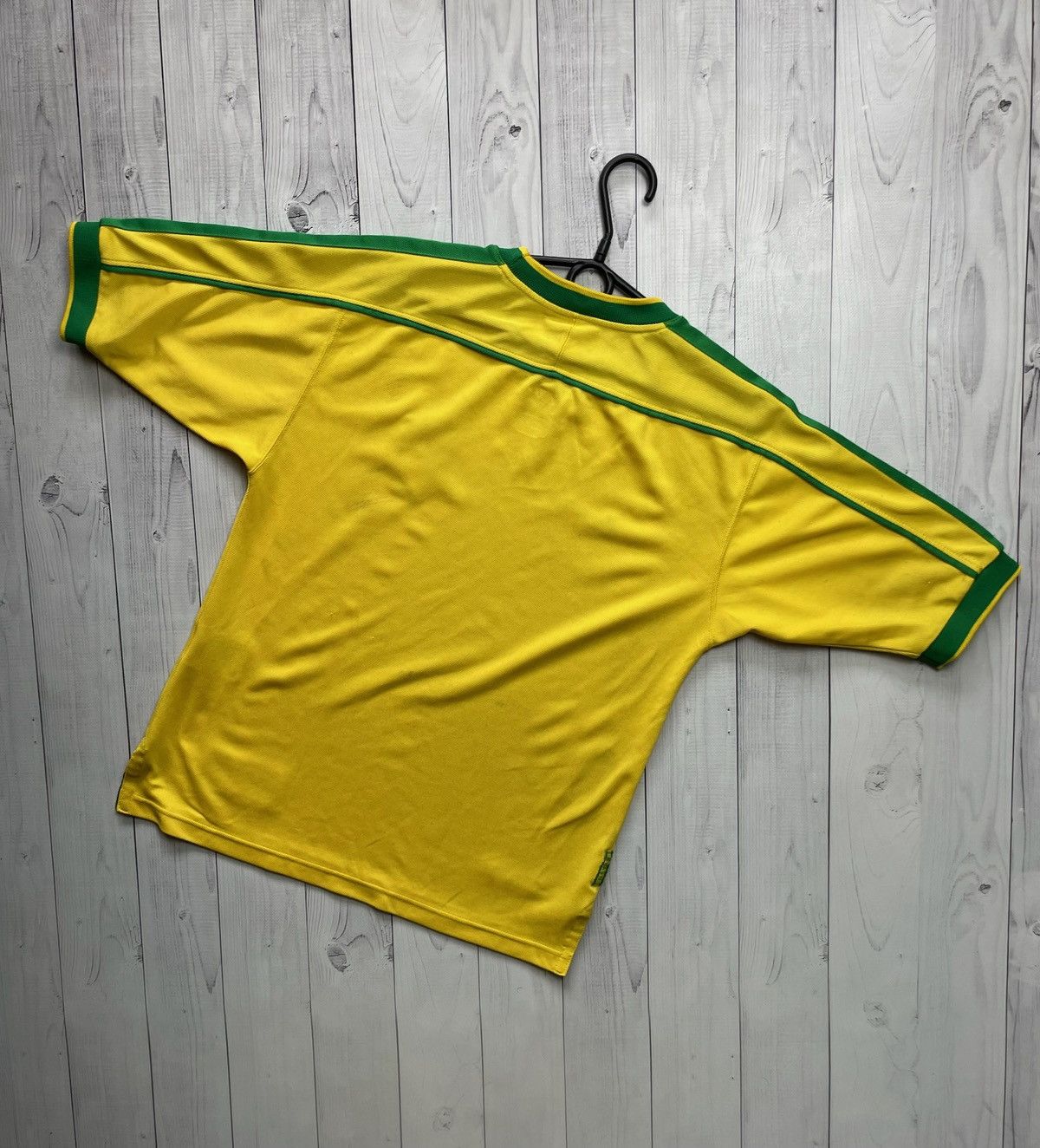 Nike × Vintage Vintage Nike Brazil soccer jersey size S logo rare Brasil Size US S / EU 44-46 / 1 - 10 Thumbnail