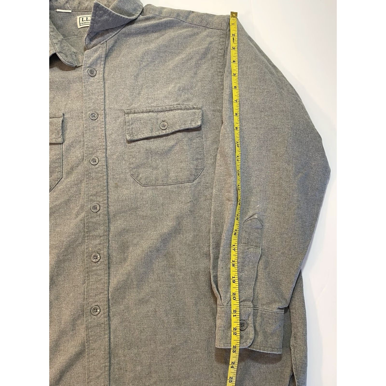 Vintage VINTAGE LL Bean Chamois Cloth Shirt Mens Button-Up 17.5 Gray 48 Chest USA Fall Winter Long Sleeve Mens 100% Cotton Size US XL / EU 56 / 4 - 7 Thumbnail