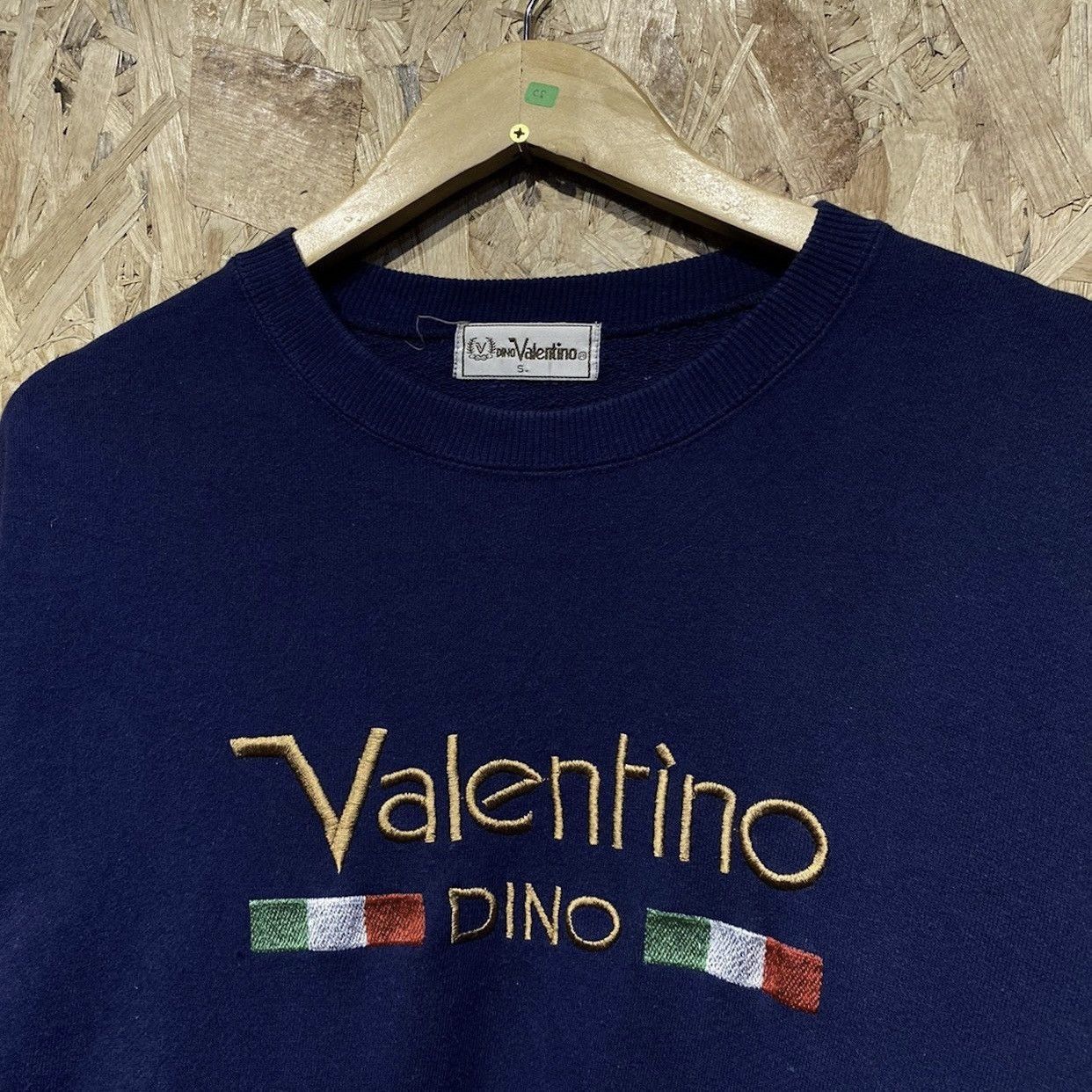 Valentino Vintage Dino Valentino sweatshirt big logo embroidered Size US S / EU 44-46 / 1 - 3 Thumbnail