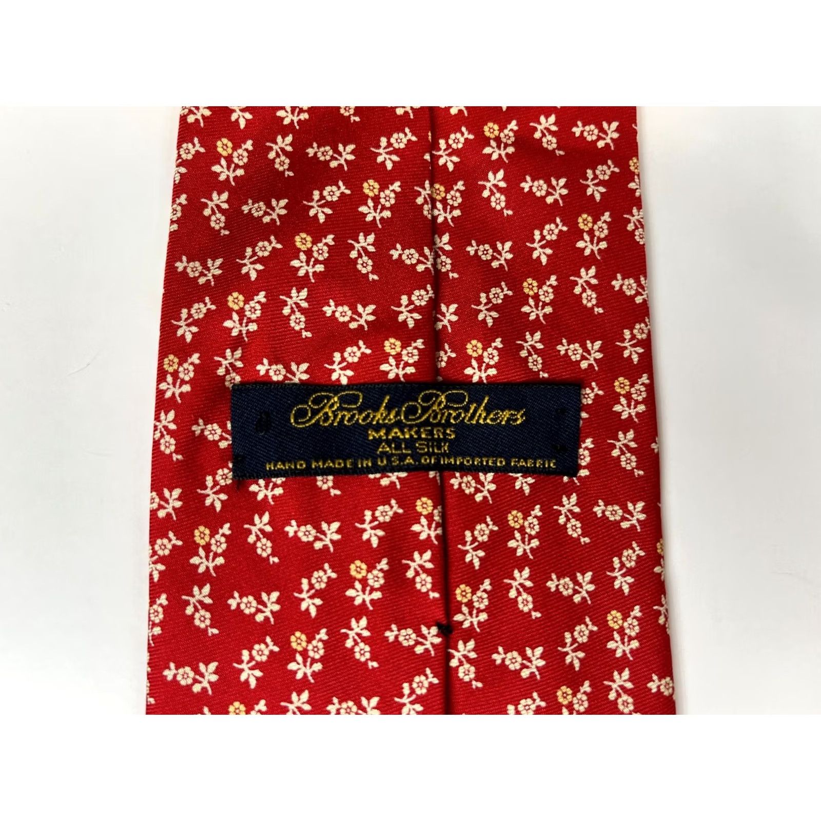 Brooks Brothers VINTAGE Brooks Brothers Makers Silk Tie Floral Hand Made in USA Men’s Tie Wide 57"-60" Red Silk Flower Preppy 3.75" Designer Mens Size ONE SIZE - 7 Thumbnail