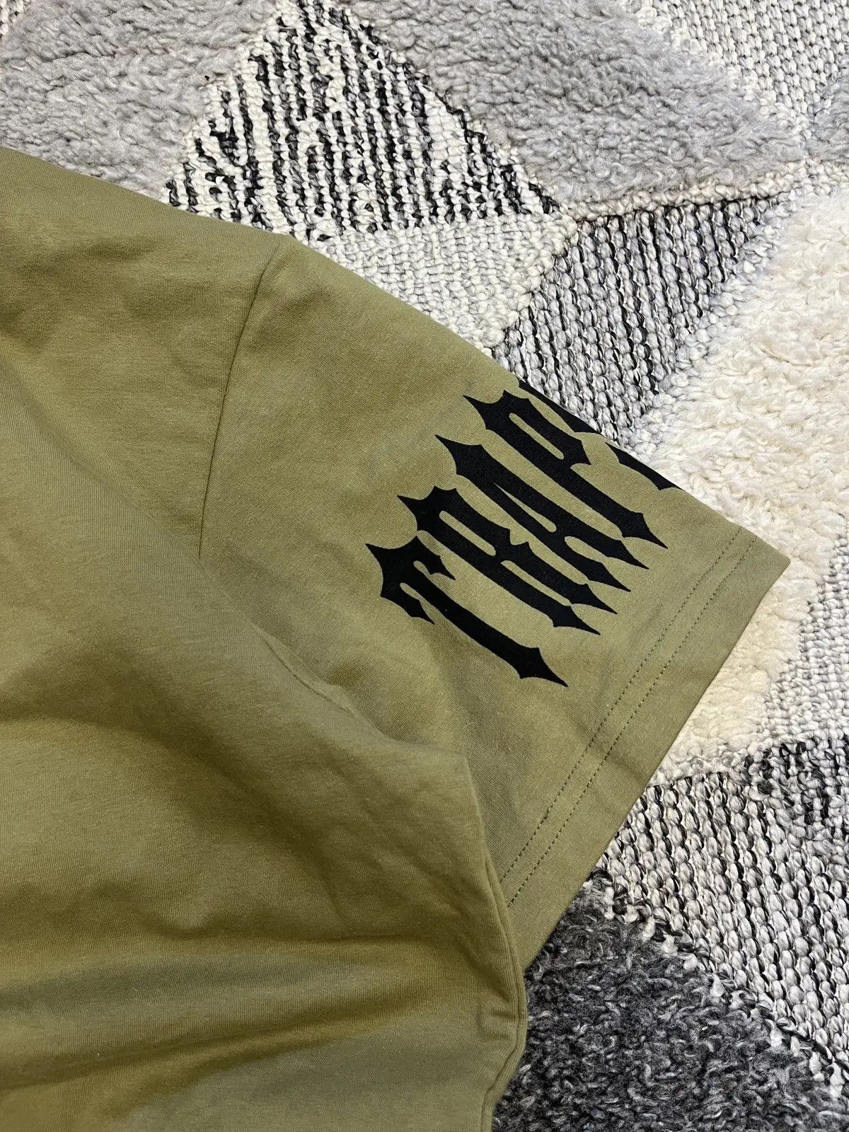 Trapstar London Vintage Trapstar London Green Logo Sleeve T-Shirt Size L Size US L / EU 52-54 / 3 - 2 Thumbnail