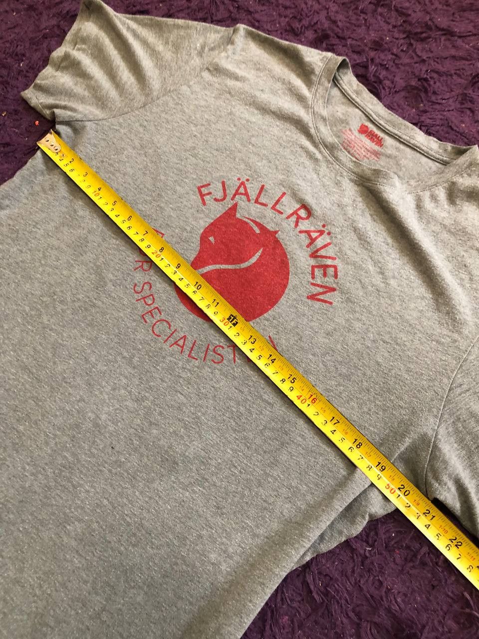 Fjallraven Fjallraven Big Logo vintage t shirt Size US L / EU 52-54 / 3 - 10 Thumbnail
