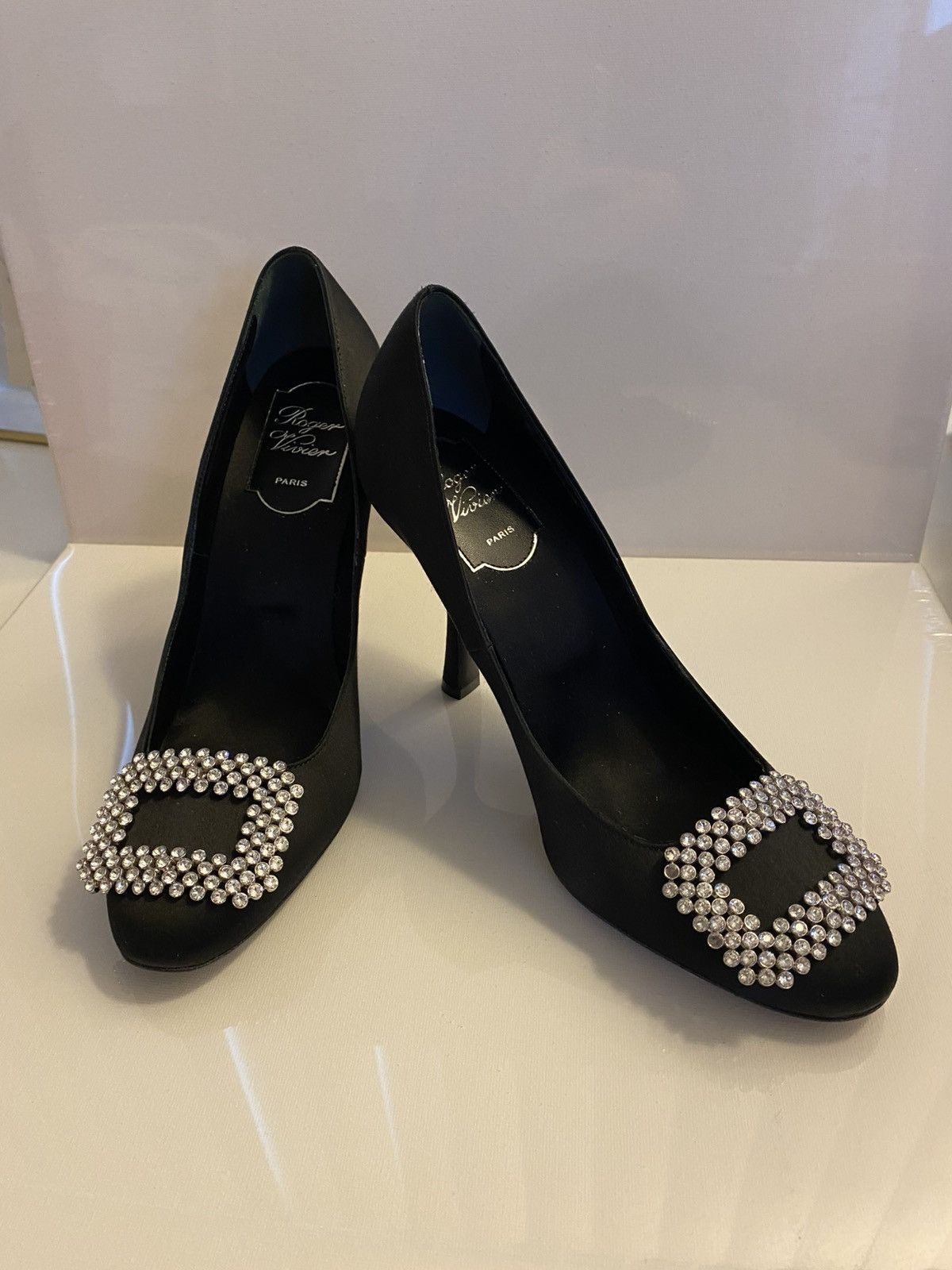 Roger Vivier Roger Vivier Black Heels Size US 6 / IT 36 - 2 Thumbnail