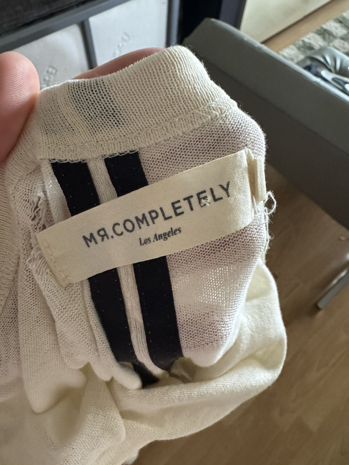Mr. Completely Distressed white T-shirt Size US XL / EU 56 / 4 - 3 Thumbnail