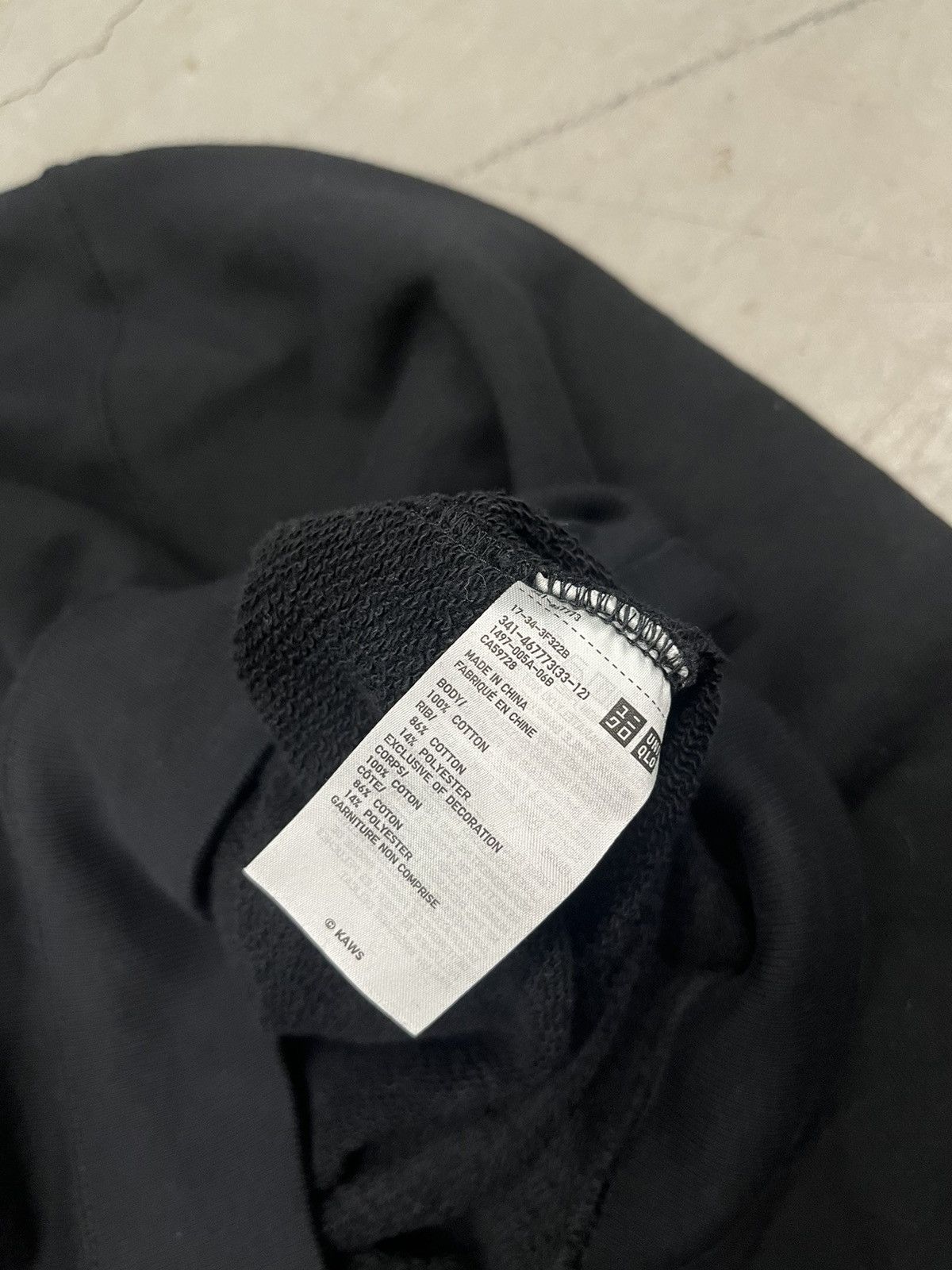 Kaws × Uniqlo Kaws X Uniqlo Size US M / EU 48-50 / 2 - 5 Thumbnail