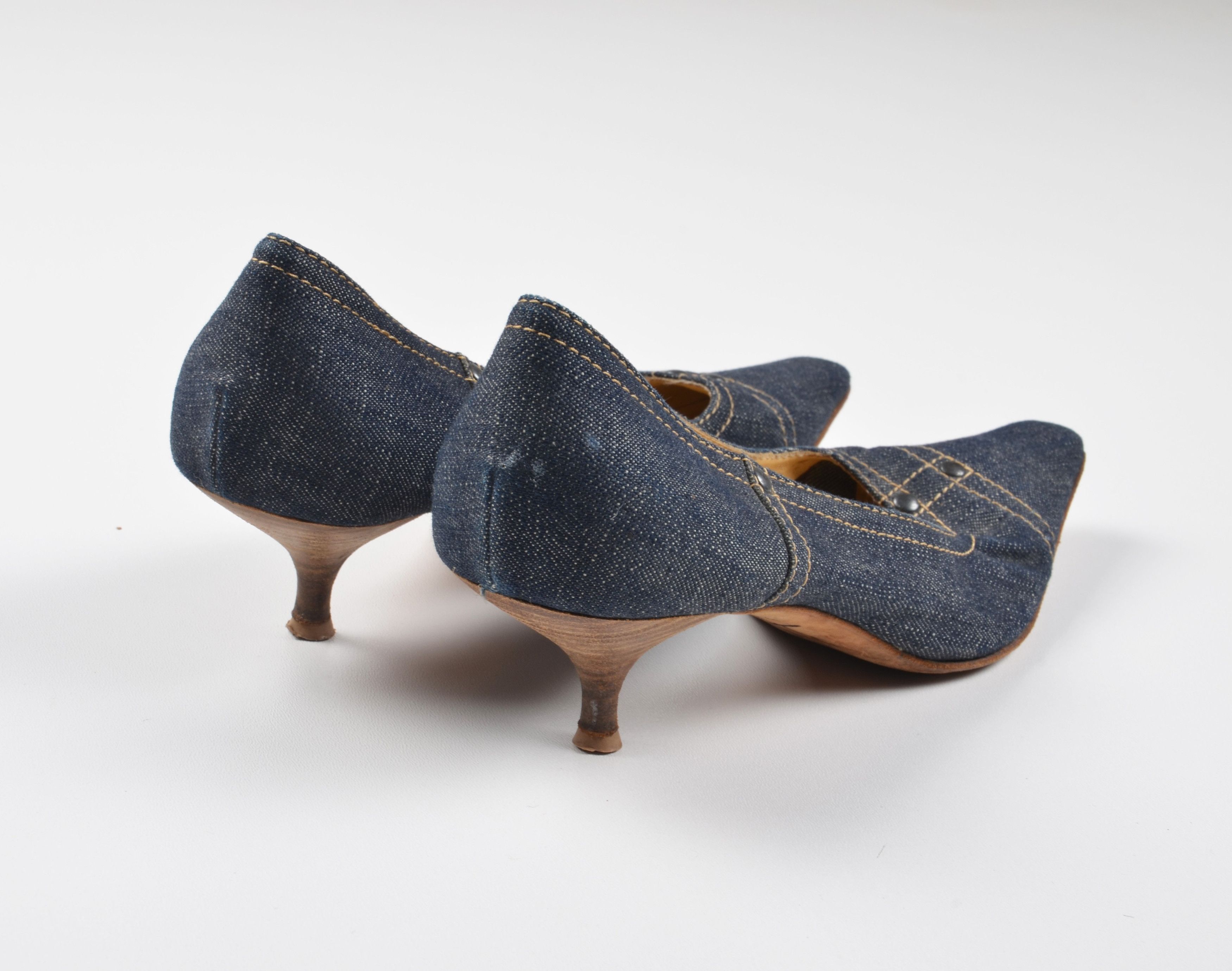 Miu Miu Vintage Miu Miu Blue Denim Pointed Toe Kitten Heel Pumps Size US 7 / IT 37 - 7 Thumbnail