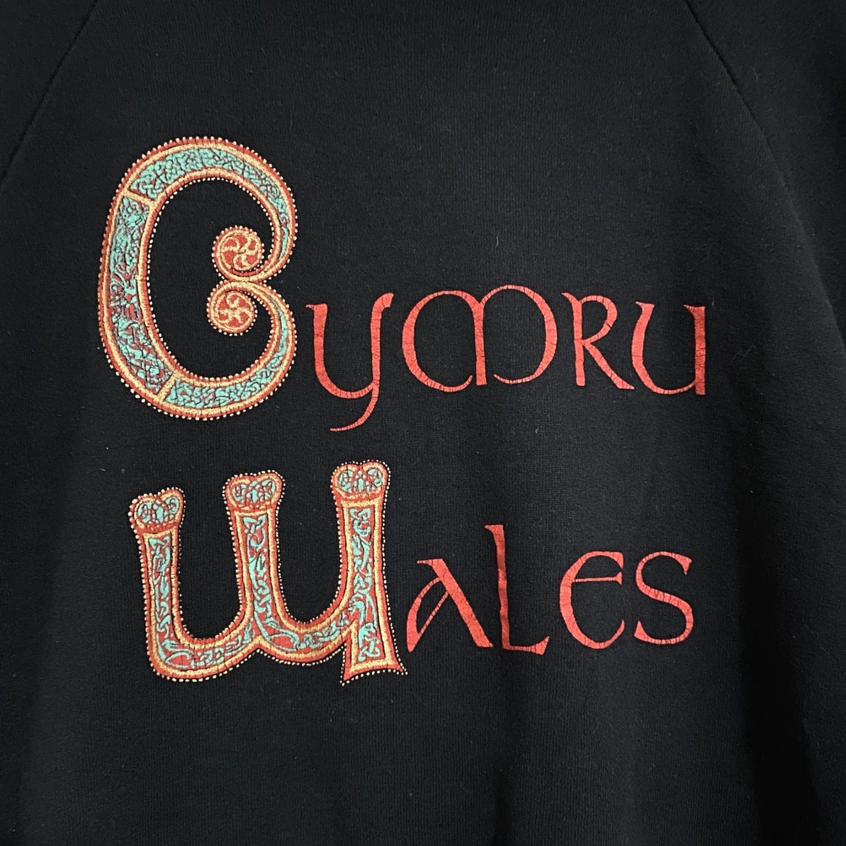 Vintage VINTAGE Cymru Wales Crewneck Sweatshirt UK Pullover Size XL Extra Large Men Black 90s Logo Sweatshirt Size US XL / EU 56 / 4 - 2 Thumbnail