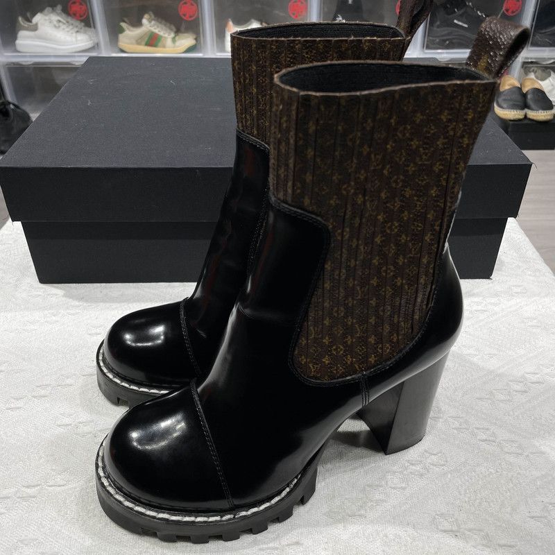 Louis Vuitton Louis Vuitton Black Leather Short Boots with Heels 0079 Size US 8 / IT 38 - 1 Thumbnail