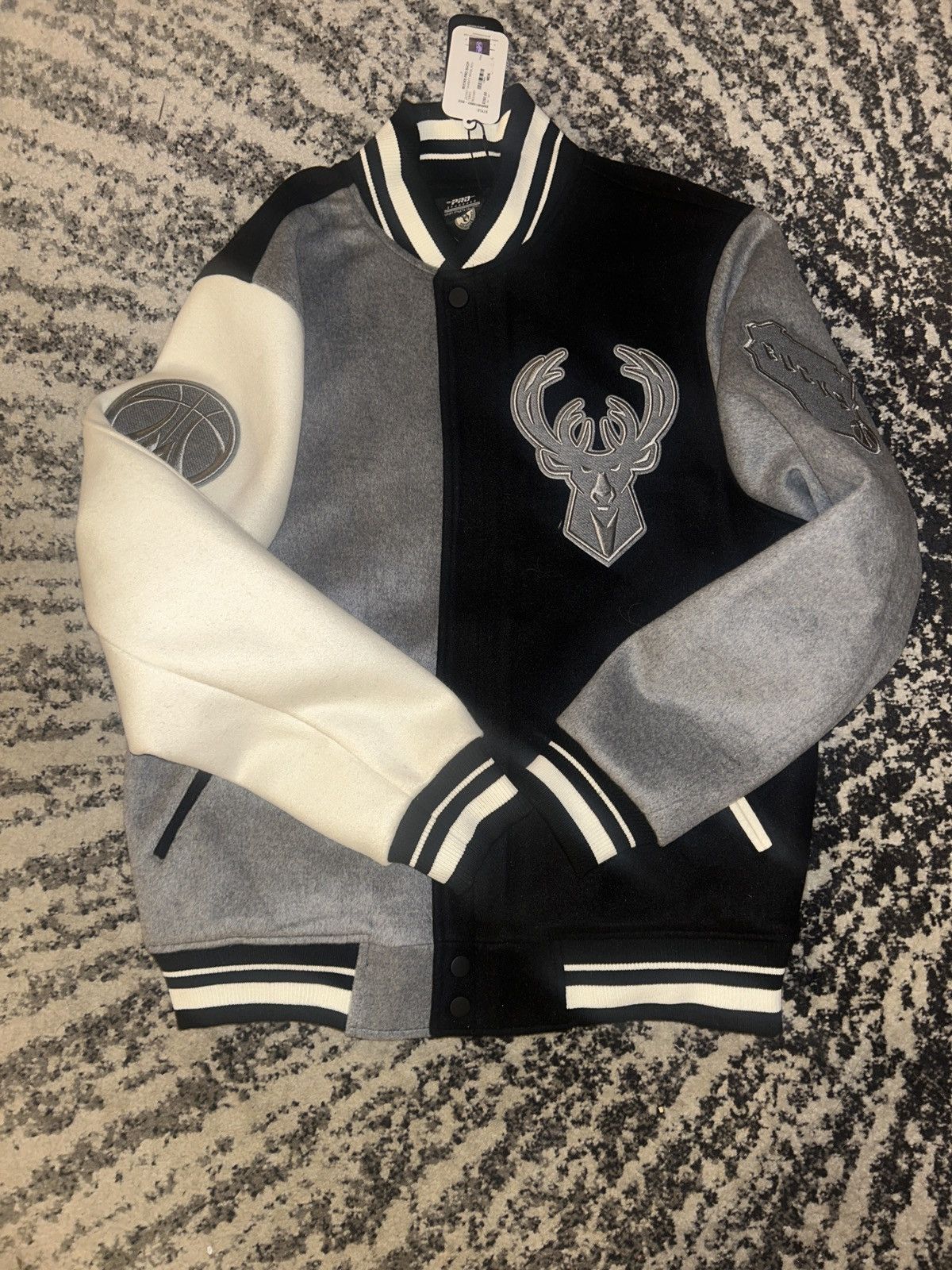 Pro Standard Pro Standard Reverse Terry Milwaukee Bucks Wool Jacket Size US L / EU 52-54 / 3 - 4 Thumbnail
