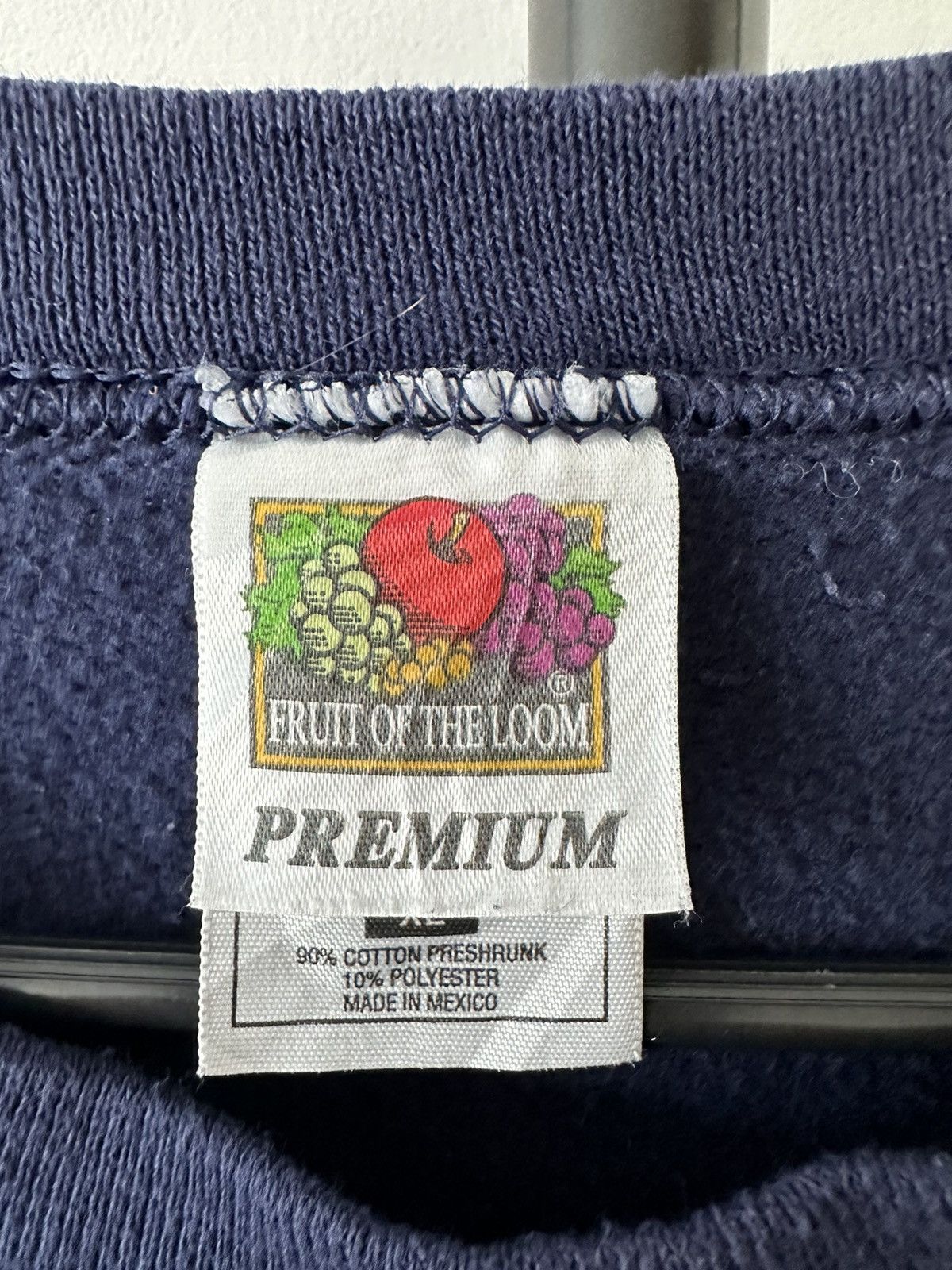 Fruit Of The Loom 90’s Chicago fruit of the loom crew neck navy sweatshirt Size US XL / EU 56 / 4 - 7 Thumbnail