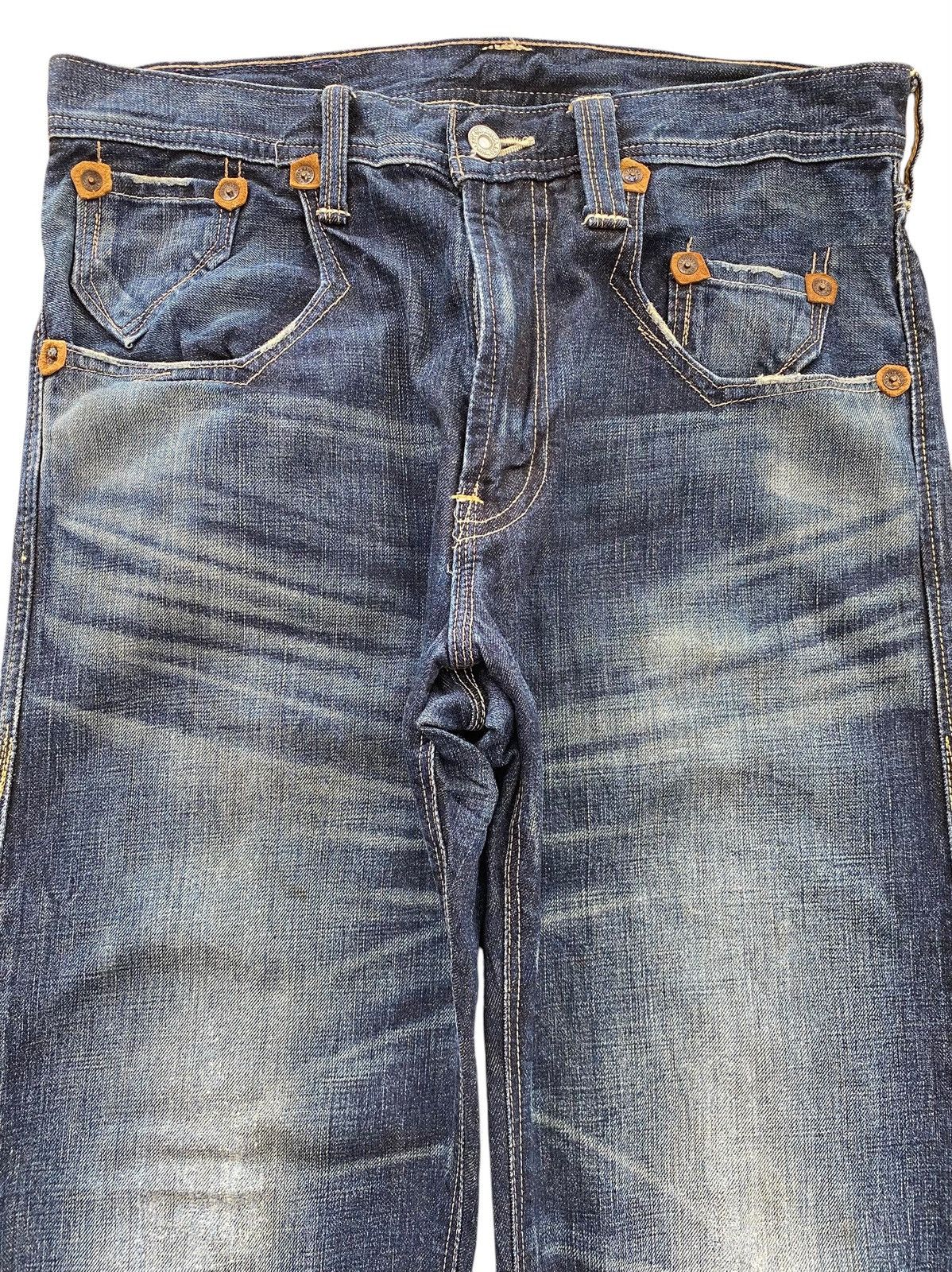 Levi's Levi’s Light Blue Wash Whiskered Style Straight Leg Jeans Size US 32 / EU 48 - 2 Thumbnail
