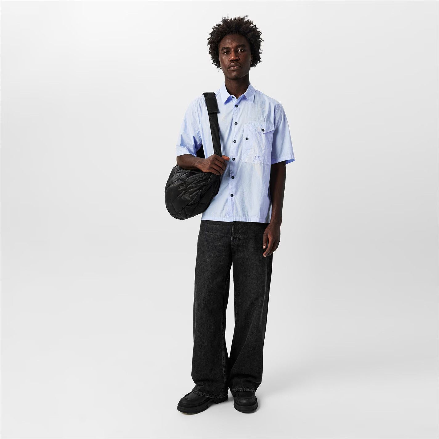 C.P. Company o1g2r1mq0426 Short Sleeve Embroidered Logo Shirt in Blue Size US L / EU 52-54 / 3 - 6 Thumbnail