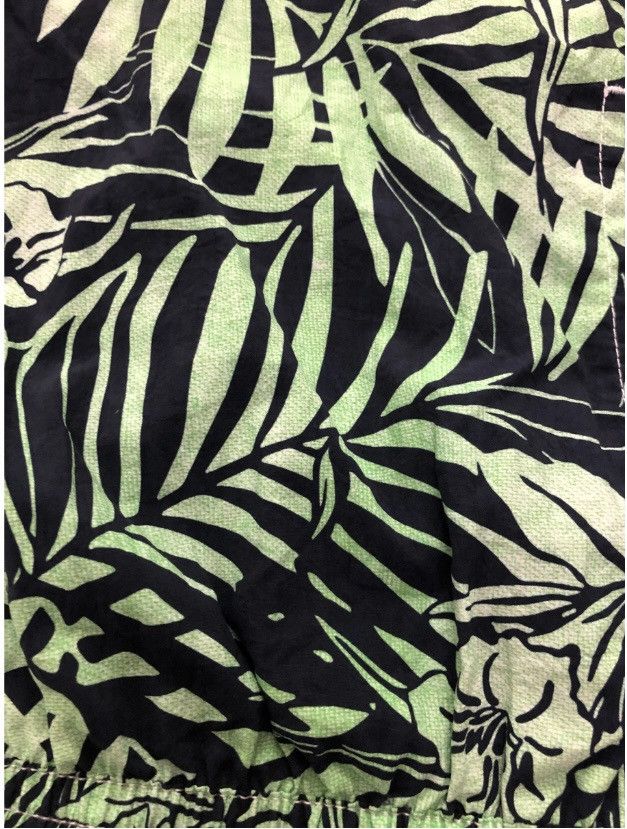 Kiton Kiton 🇮🇹 k’áax lime/navy logo 3pkt resort swim trunks M NWT Size US 34 / EU 50 - 10 Thumbnail