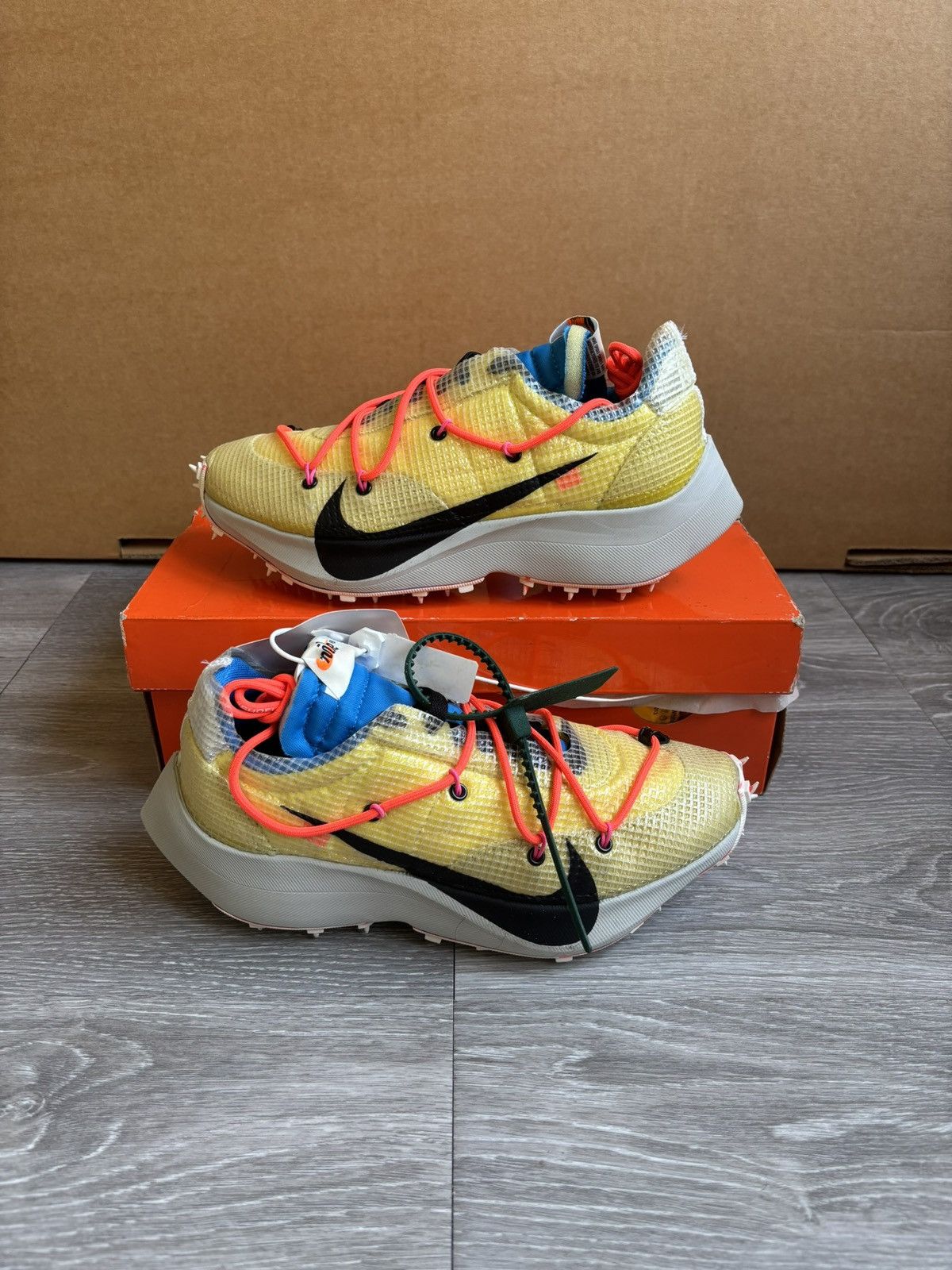 Nike × Off-White Nike Off White Tour Yellow Vapor Street Size US 7.5 / IT 37.5 - 1 Thumbnail