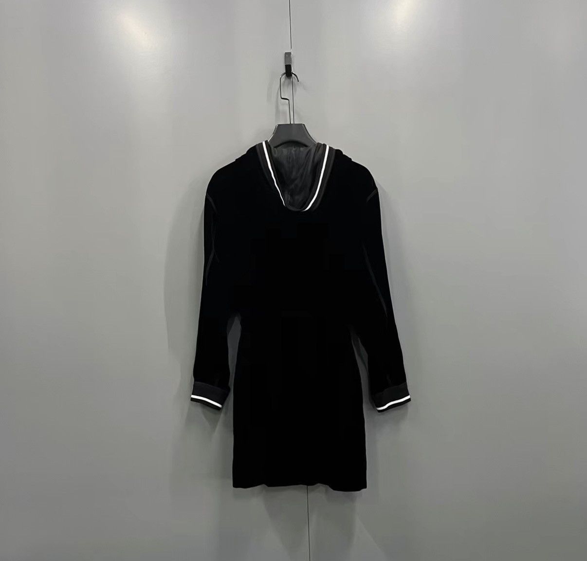 Miu Miu Miu Miu Black Velvet Mini Logo Dress J41 Size XS / US 0-2 / IT 36-38 - 2 Thumbnail