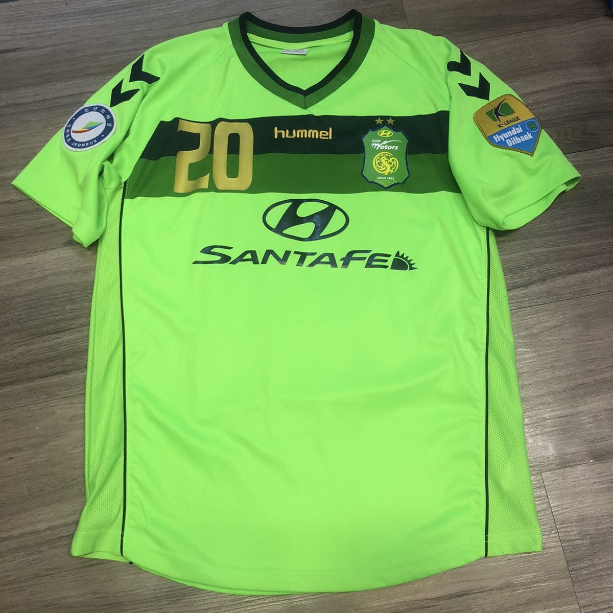 Jeonbuk hyundai motors 2012 home shirt #20 Lee Dong-Gook
