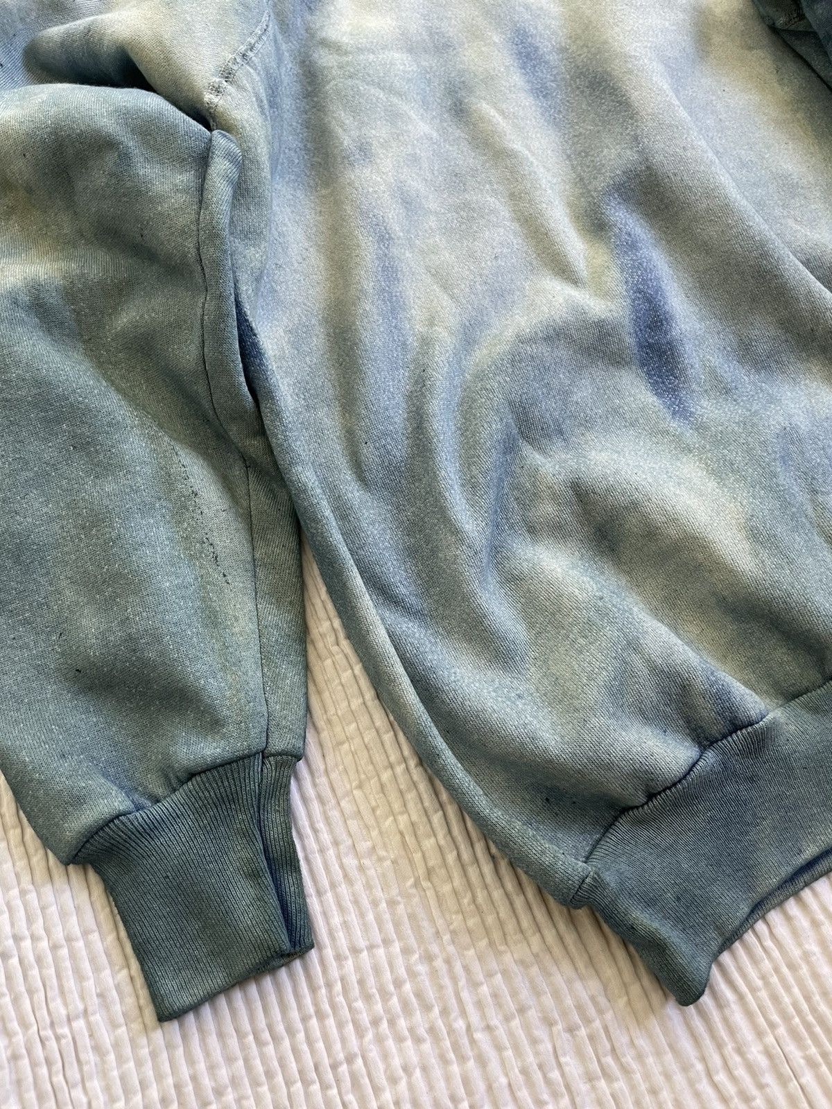 Indigo Indigo Dyed Sun Faded Crewneck Sweatshirt Size US L / EU 52-54 / 3 - 14 Thumbnail