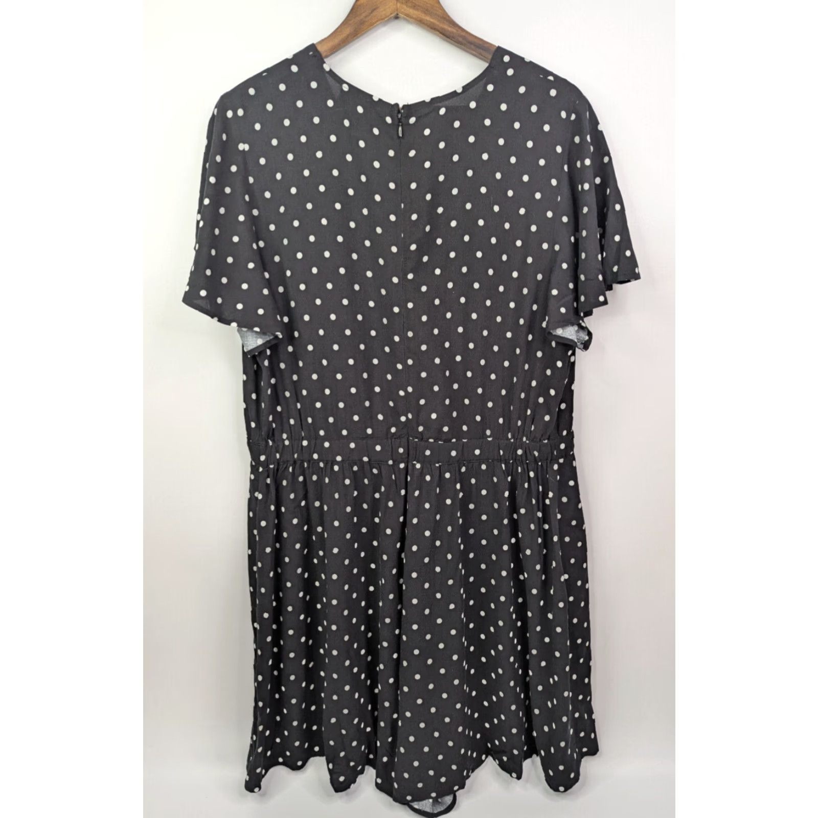 Vintage Lane Bryant Short Rompers Jumpsuit Short Sleeve Polka Dots V-Neck Pockets Sz 16 Black Women One-Piece Style Jumpsuit Size 38" / US 16 / IT 52 - 5 Thumbnail