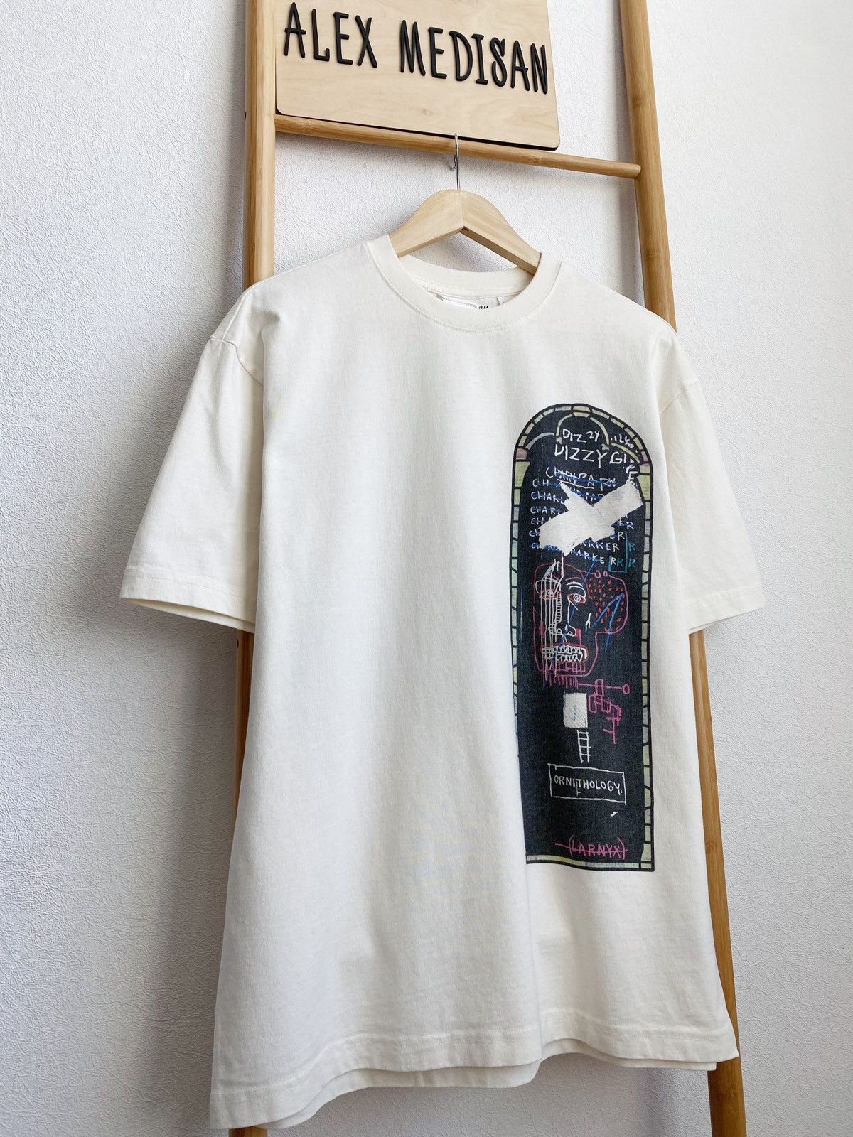 H&M × Jean-Michel Basquiat × Who Decides War WHO DECIDES WAR x BASQUIAT x H&M RELAXED FIT COTTON T-SHIRT Size US S / EU 44-46 / 1 - 8 Thumbnail
