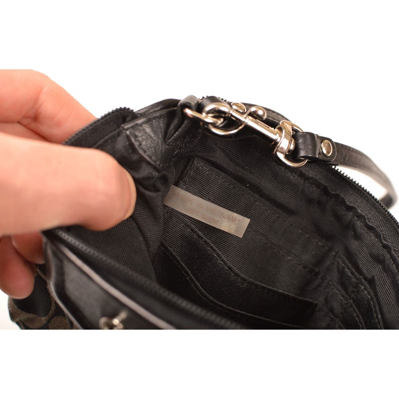 Coach Coach Signature Wristlet Clutch Bag Women Black Synthetic Leather Wristlet Size ONE SIZE - 8 Thumbnail