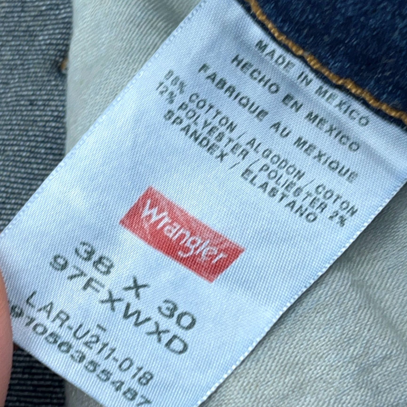 Wrangler Wrangler Jeans Men 38x30 Relaxed Fit Straight Leg Dark Wash Premium 5 Star Baggy Size US 38 / EU 54 - 5 Thumbnail