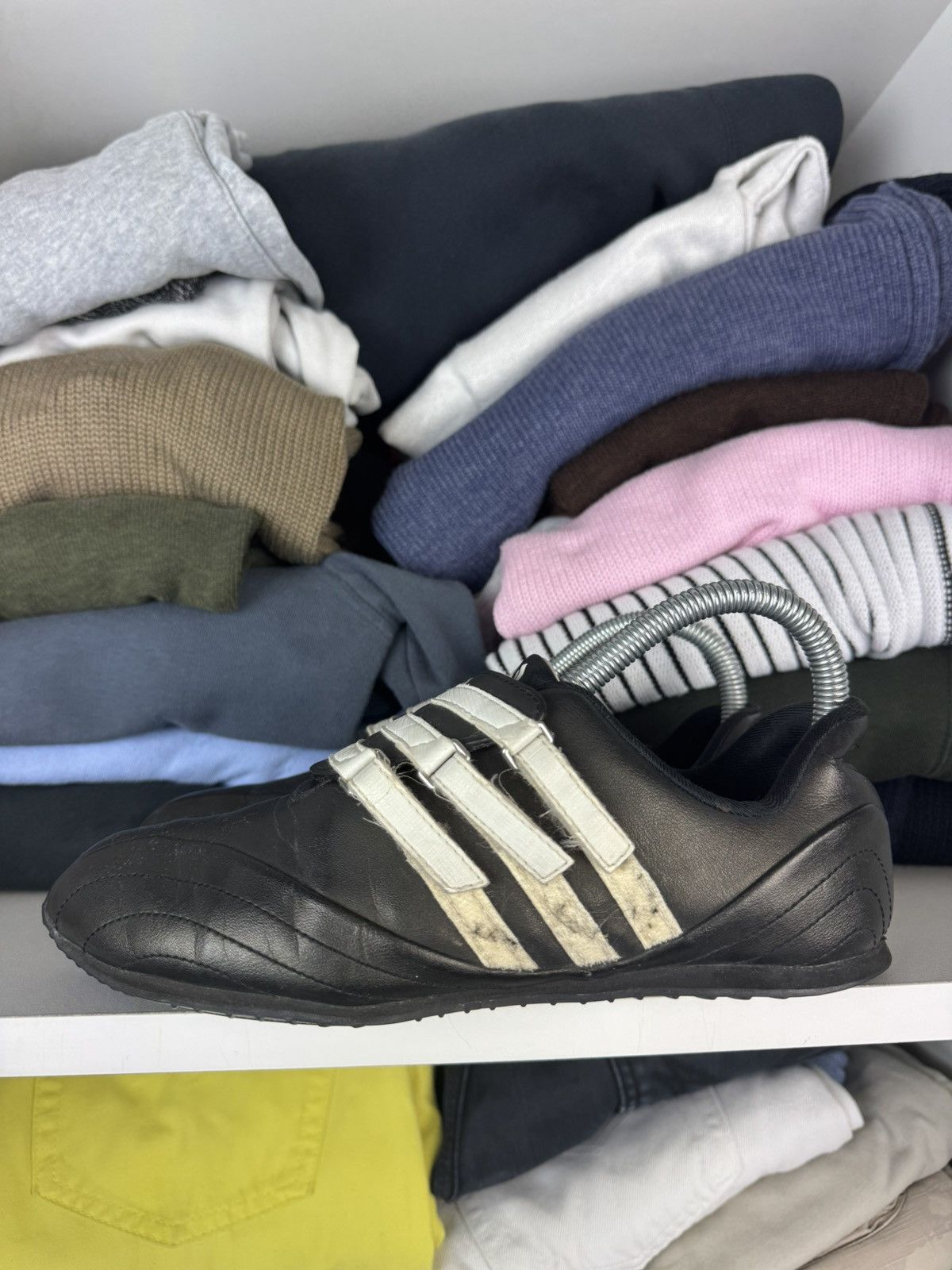 Adidas Vntg Adidas Sneakers with Hook & Loop Strap Closure Size 37 Size US 6 / IT 36 - 14 Thumbnail