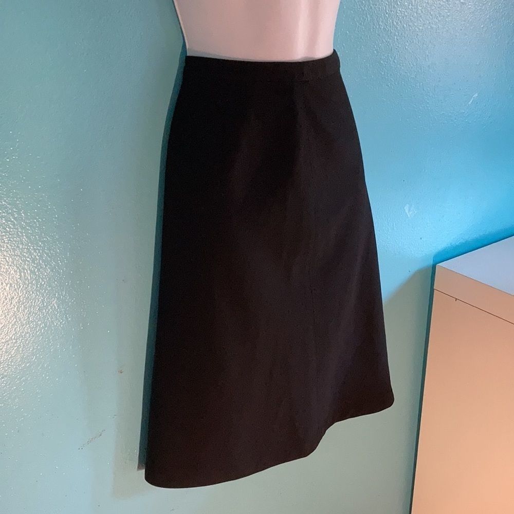 Versace Versace Vintage Classic Black Wool Skirt Size 40 Fits like 6 Size 28" / US 6 / IT 42 - 8 Thumbnail