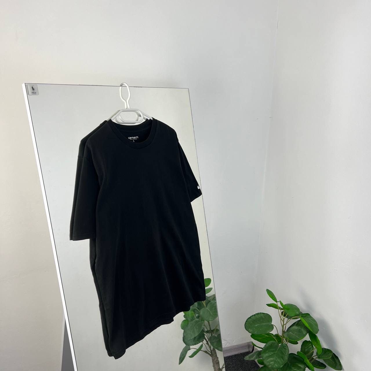 Carhartt Vintage Carhartt Mini Logo Basic T-Shirt Streetwear Y2K Size US L / EU 52-54 / 3 - 1 Thumbnail