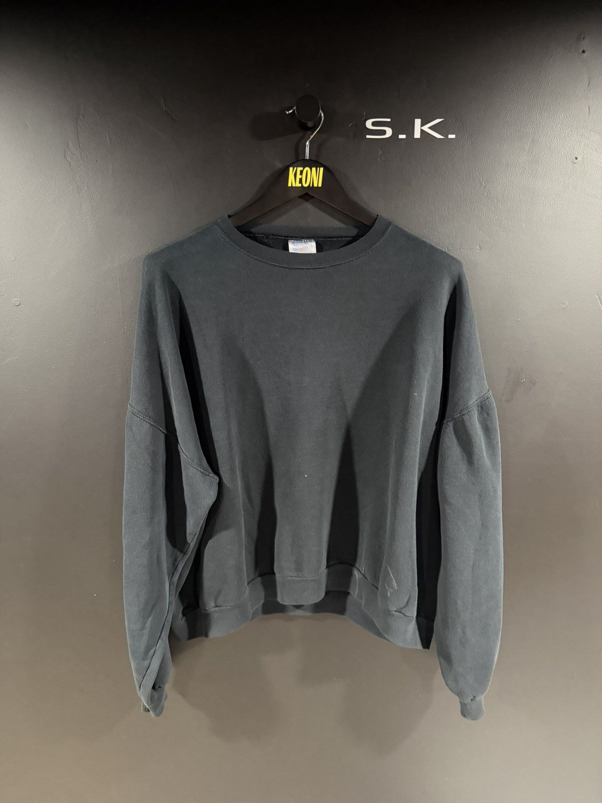 Vintage 1980s Vintage Faded Grunge Blank Cropped Sweatshirt XXL Size US XXL / EU 58 / 5 - 1 Thumbnail