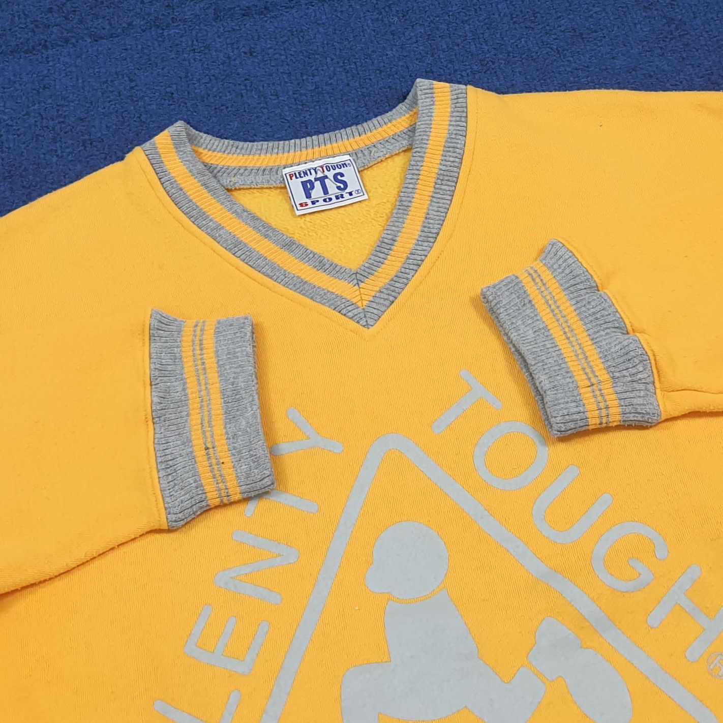Vintage Vintage PTS Plenty Tough Sport Big Logo Sweatshirt C293N26 Size US M / EU 48-50 / 2 - 4 Thumbnail
