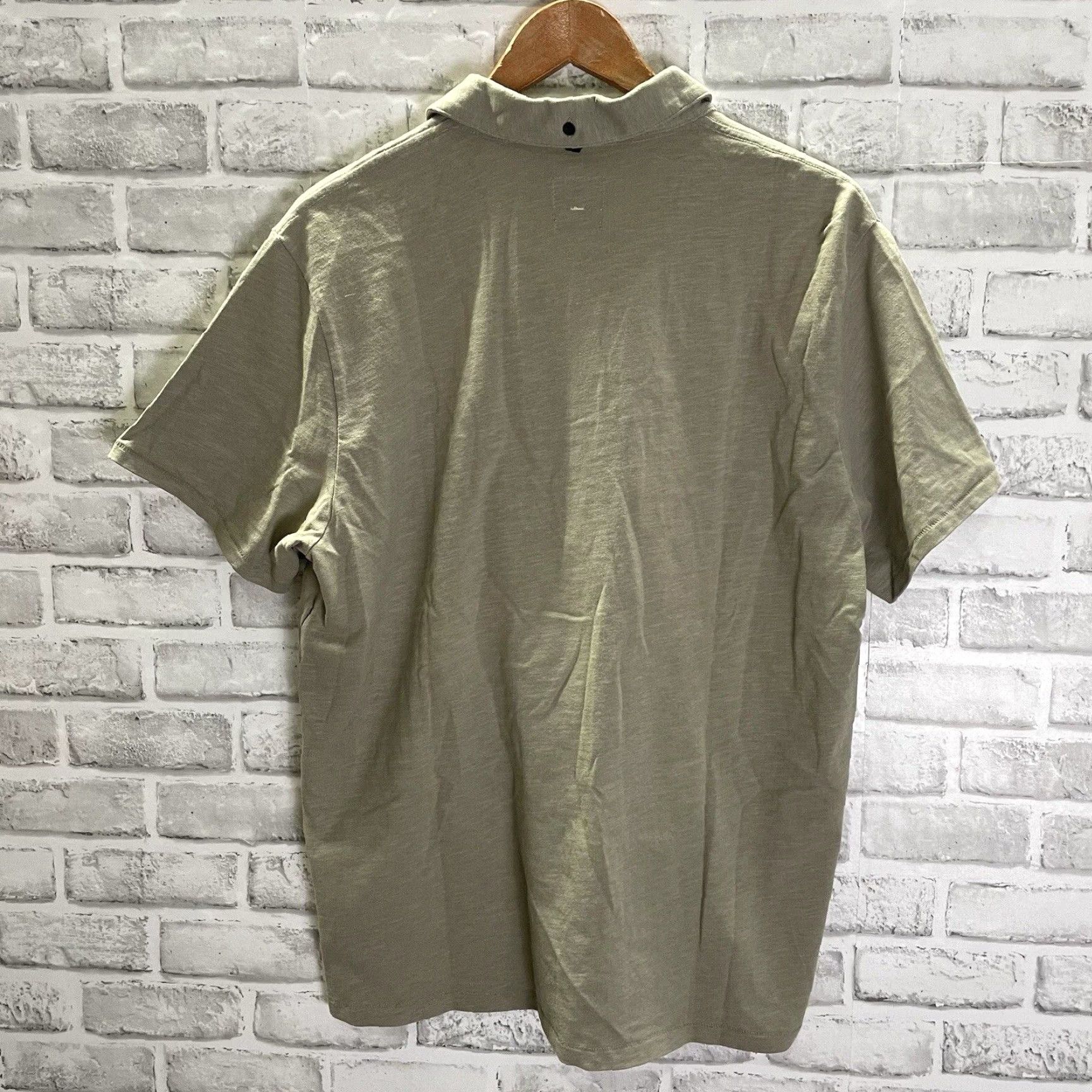 Rag & Bone VINTAGE Rag & Bone Polo Shirt Mens XL Gray Polo Shirt, Men’s XL Gray, Rag & Bone Shirt Size US XL / EU 56 / 4 - 5 Thumbnail