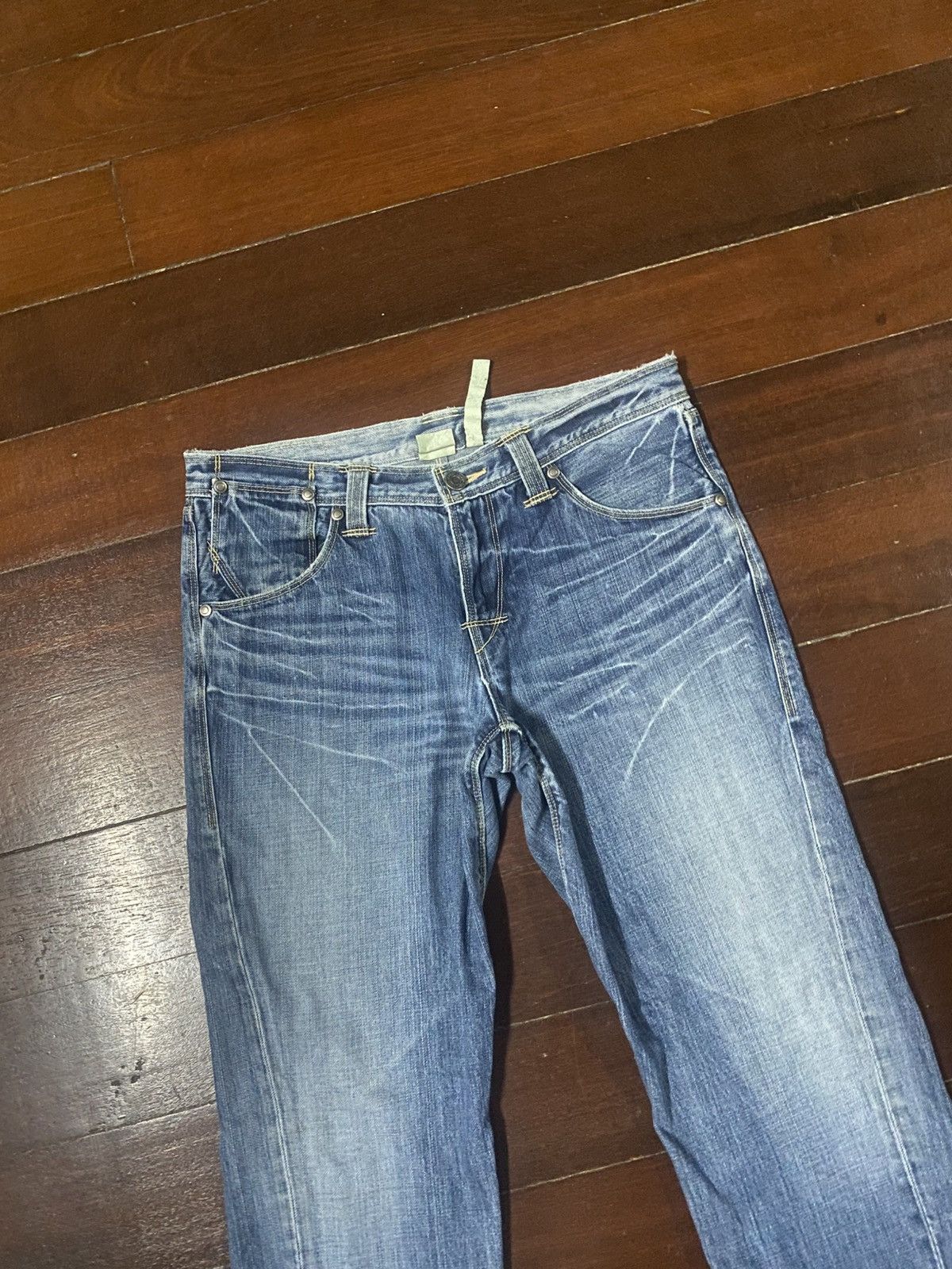 Levi's Vintage Clothing Levis Engineered 1999 mud wash flare Faded Baggy Jeans Size US 35 - 6 Thumbnail