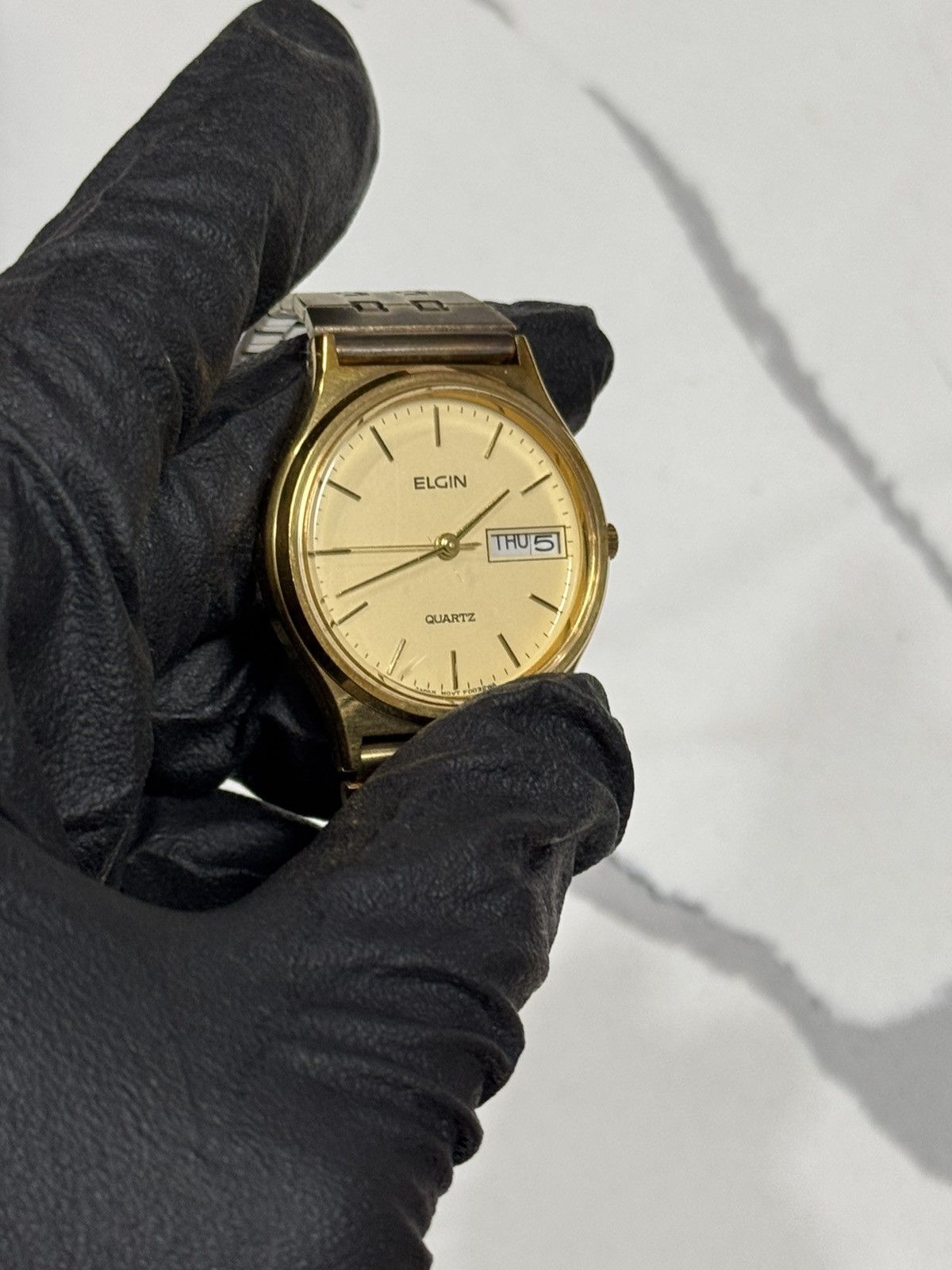 Other Vintage Elgin Day/Date Gold Tone Quartz Watch Size 34 - 9 Thumbnail