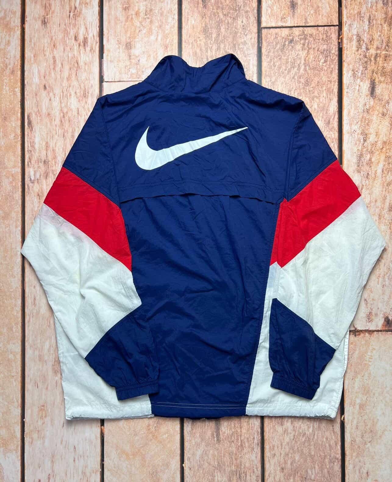 Nike Nike light jacket big logo Size US S / EU 44-46 / 1 - 1 Thumbnail