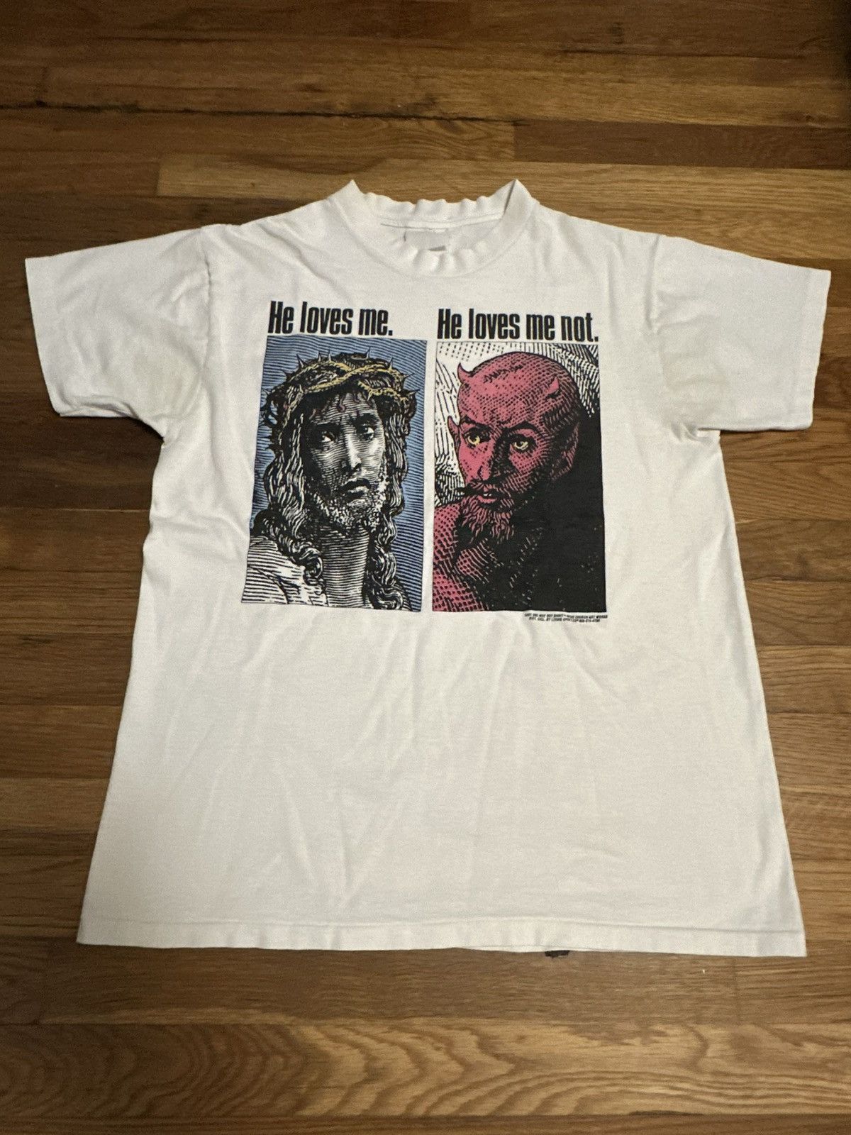 Vintage Vintage Jesus Tee living epistles “He Loves me/Loves me not” Size US L / EU 52-54 / 3 - 1 Thumbnail