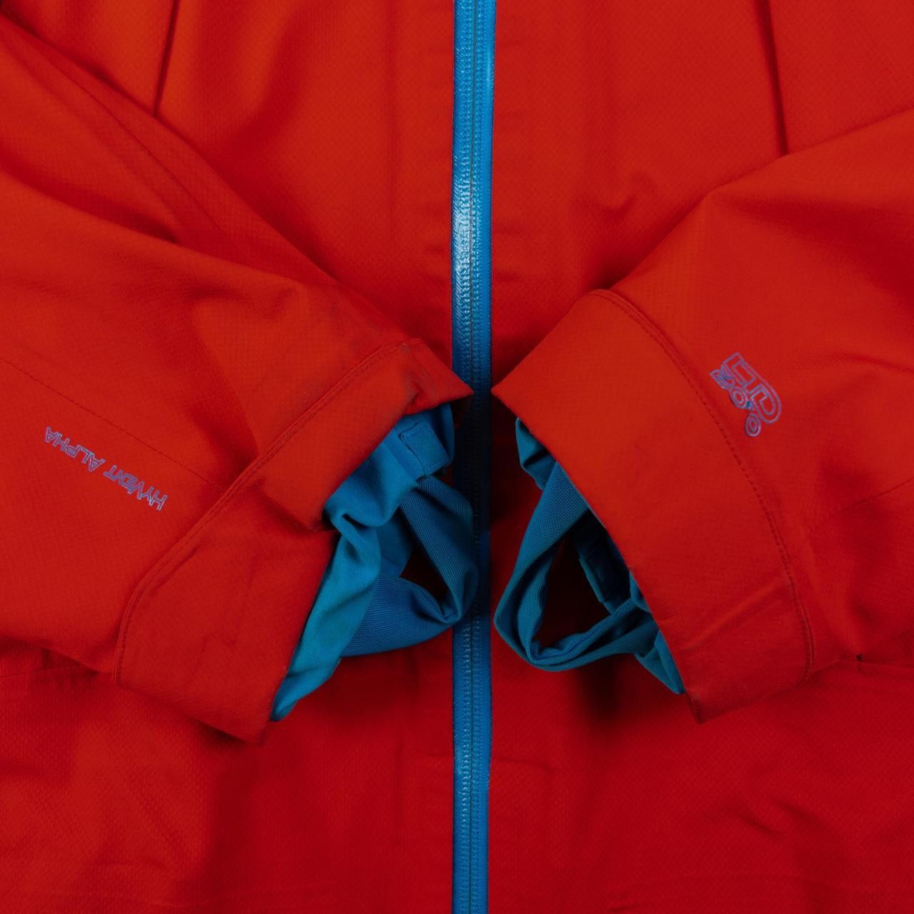 The North Face Vintage The North Face Summit Series Hyvent Alpha Jacket M Size US M / EU 48-50 / 2 - 7 Thumbnail