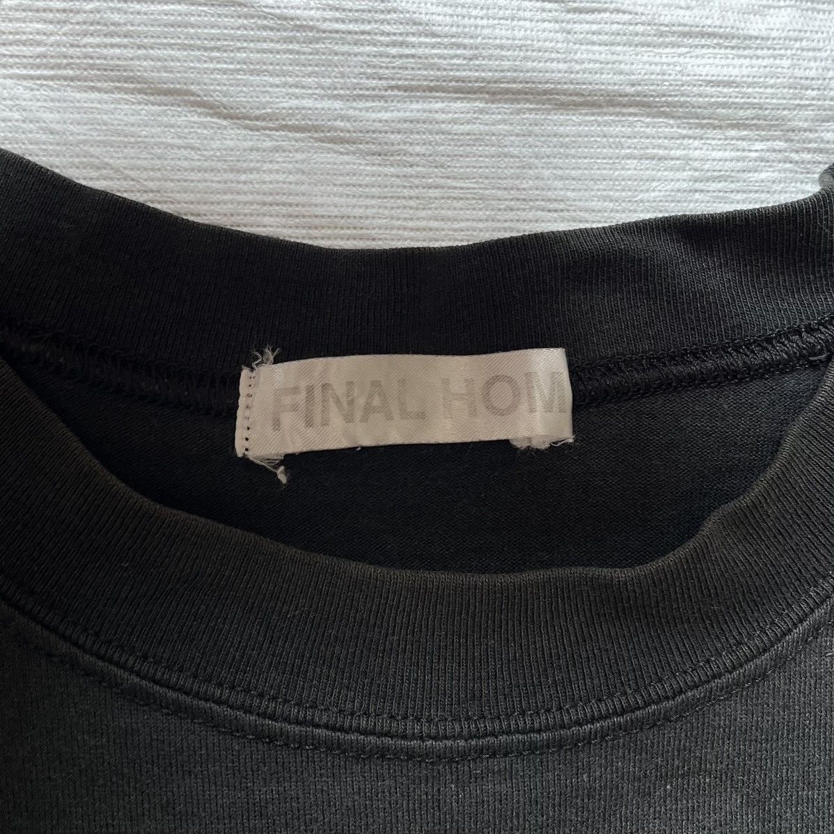 Final Home Vintage Final Home Crest logo tee Size US M / EU 48-50 / 2 - 4 Thumbnail