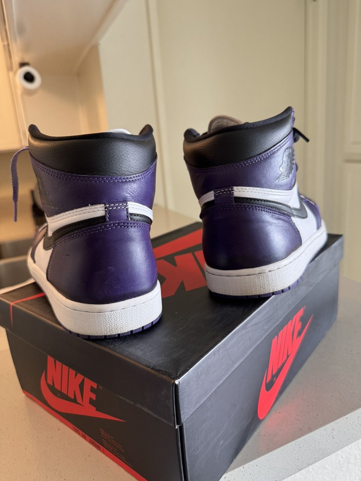 Jordan Brand × Nike Jordan 1 Retro High Court Purple Size US 11 / EU 44 - 5 Thumbnail