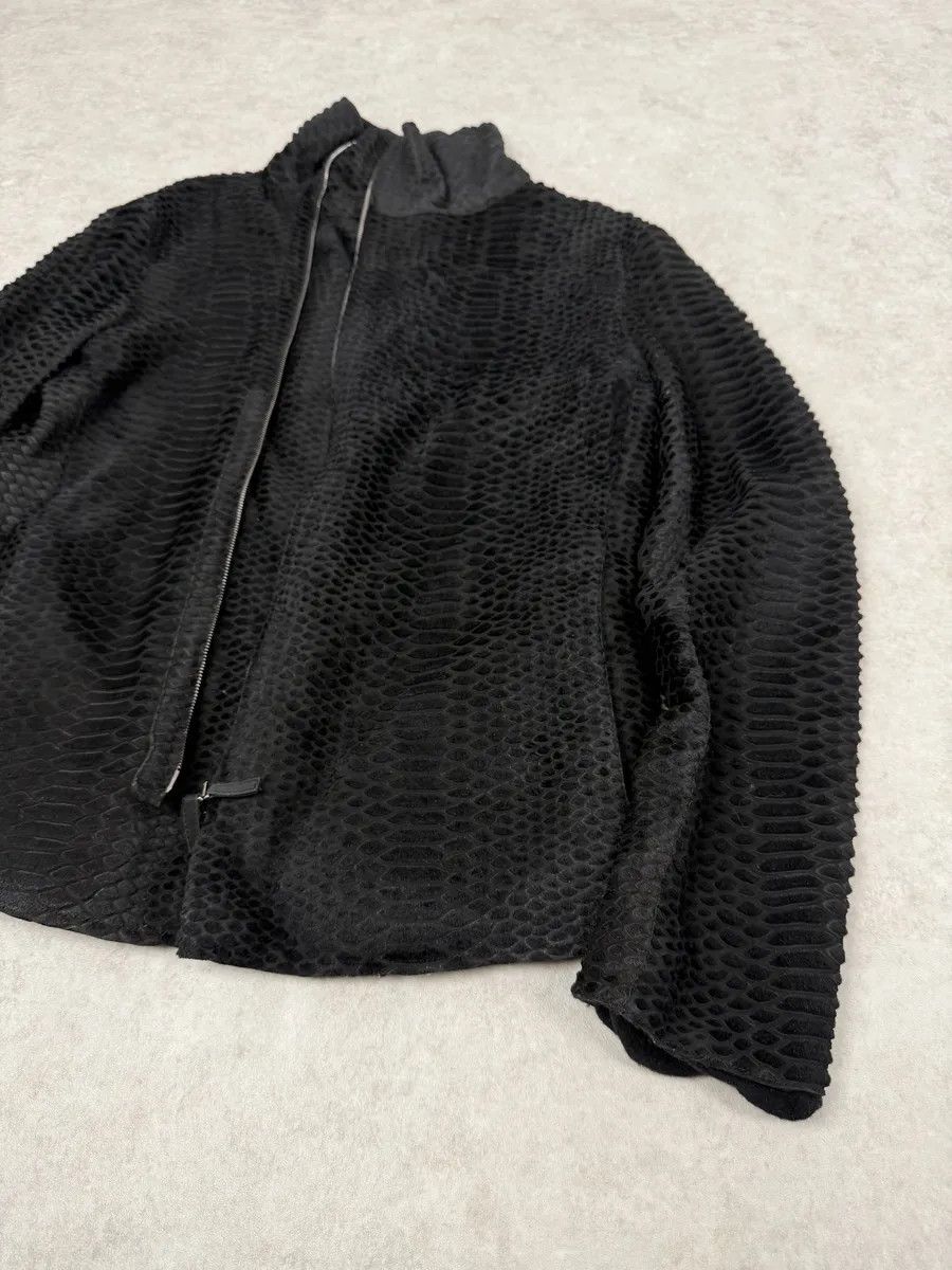 Emporio Armani AW2010 Emporio Armani Asymmetrical Black Crocodile Embossed Leather Jacket Size US M / EU 48-50 / 2 - 6 Thumbnail