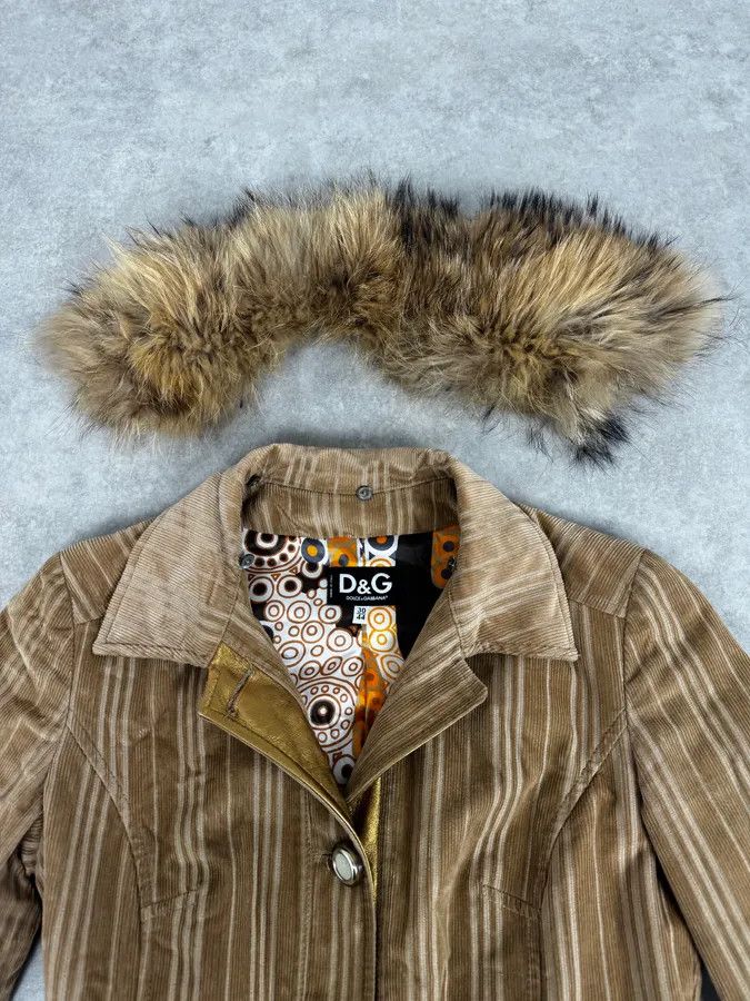Dolce & Gabbana 2000s Dolce & Gabbana Fur Collar Beige Corduroy Long Jacket Size S / US 4 / IT 40 - 9 Thumbnail