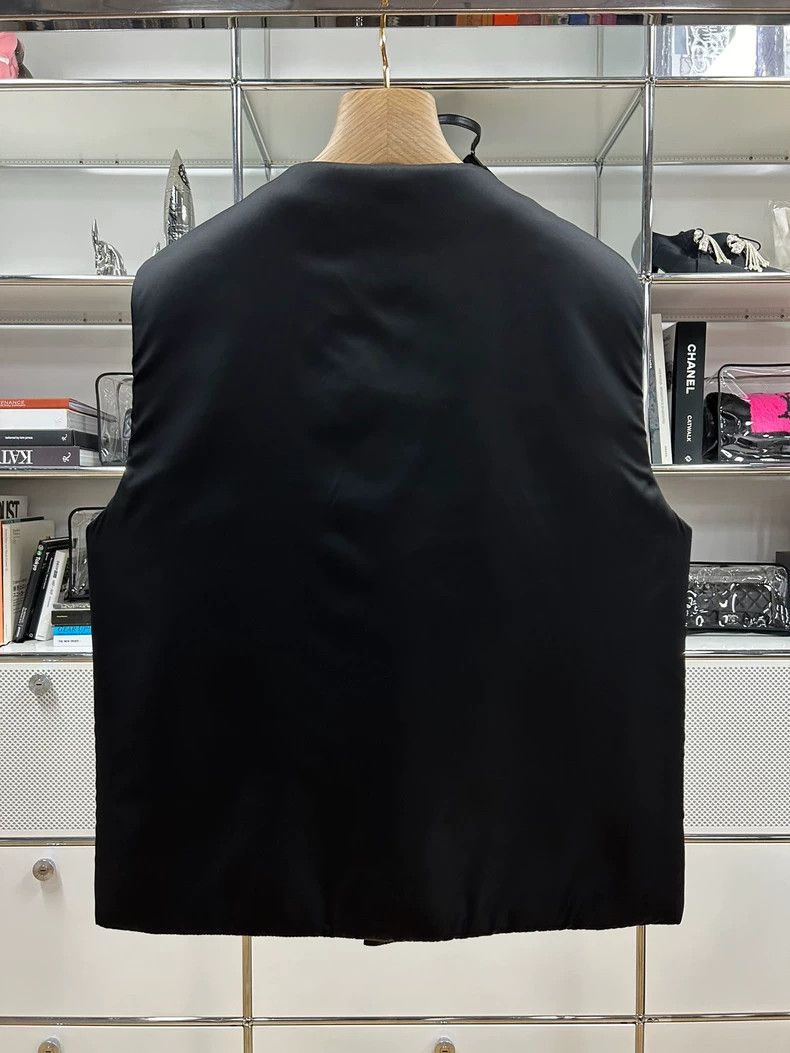 Prada Prada Black cotton vest vest 2501-Nextarrow Size US M / EU 48-50 / 2 - 5 Thumbnail